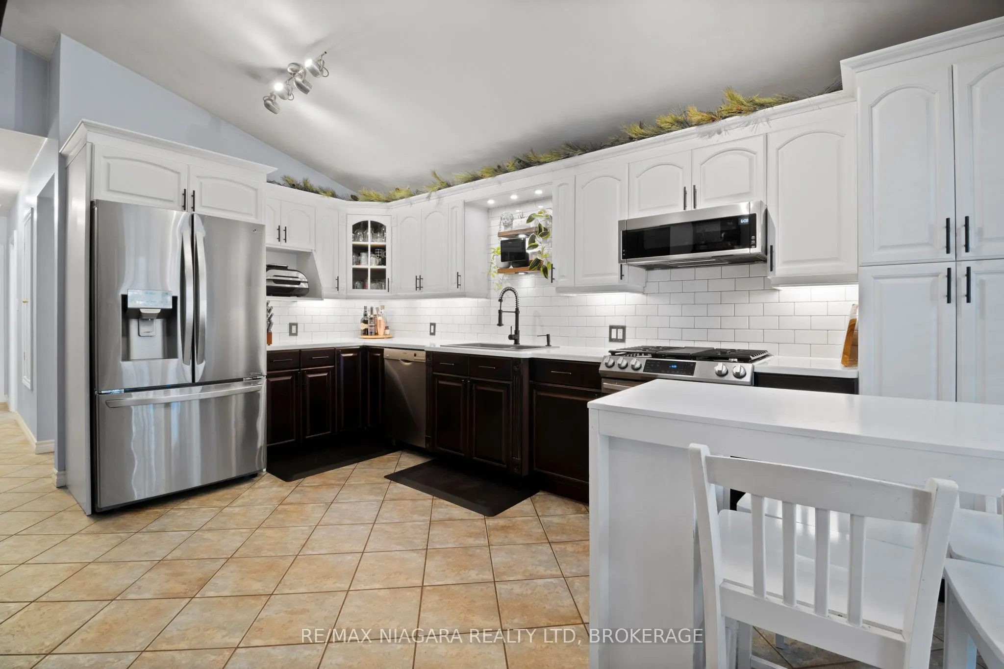 3 Clearview Heights