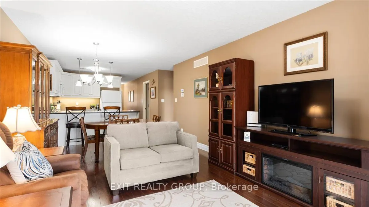 14 Cortland Crescent