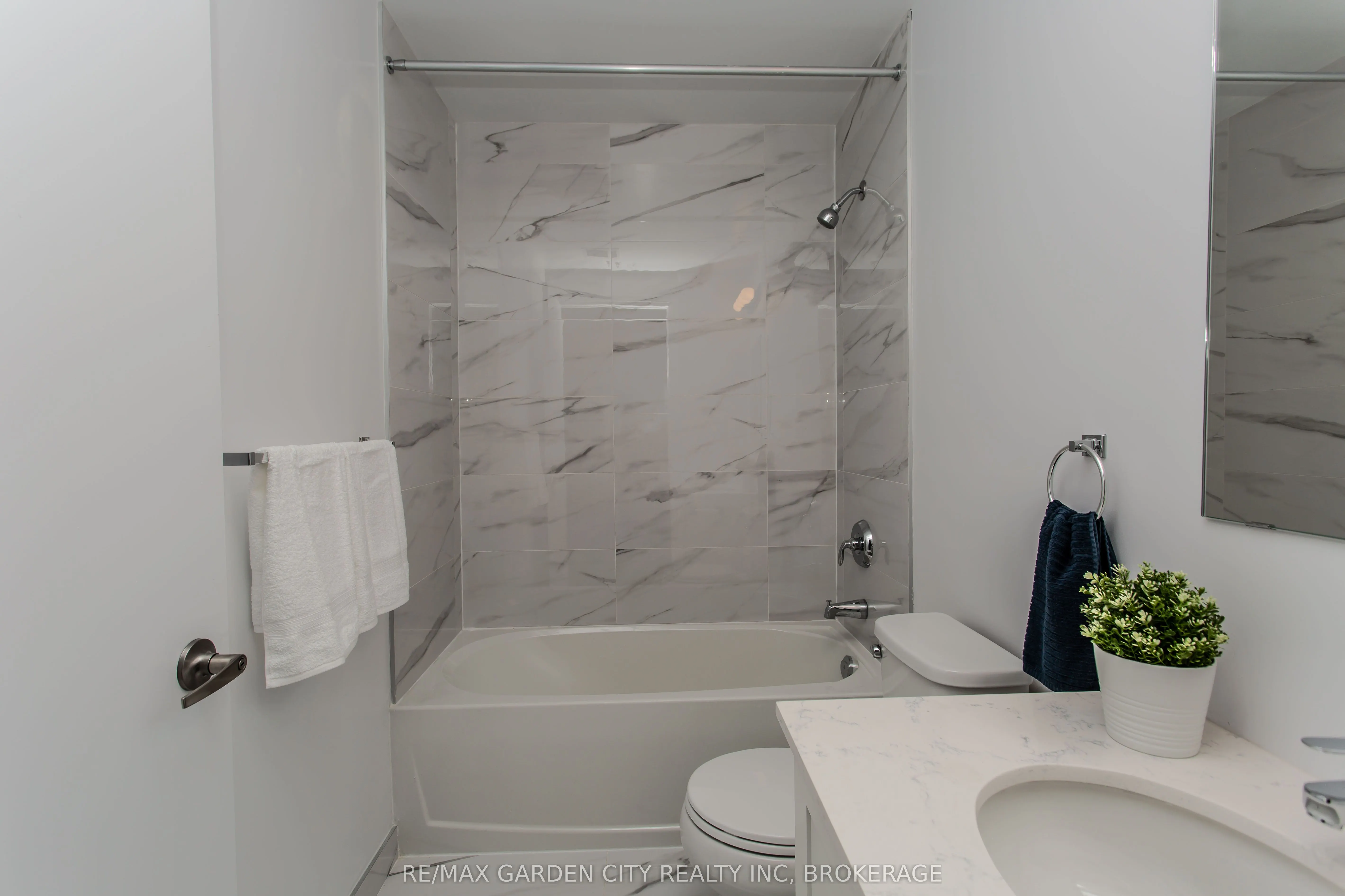 7711 Green Vista Gate Avenue, #408