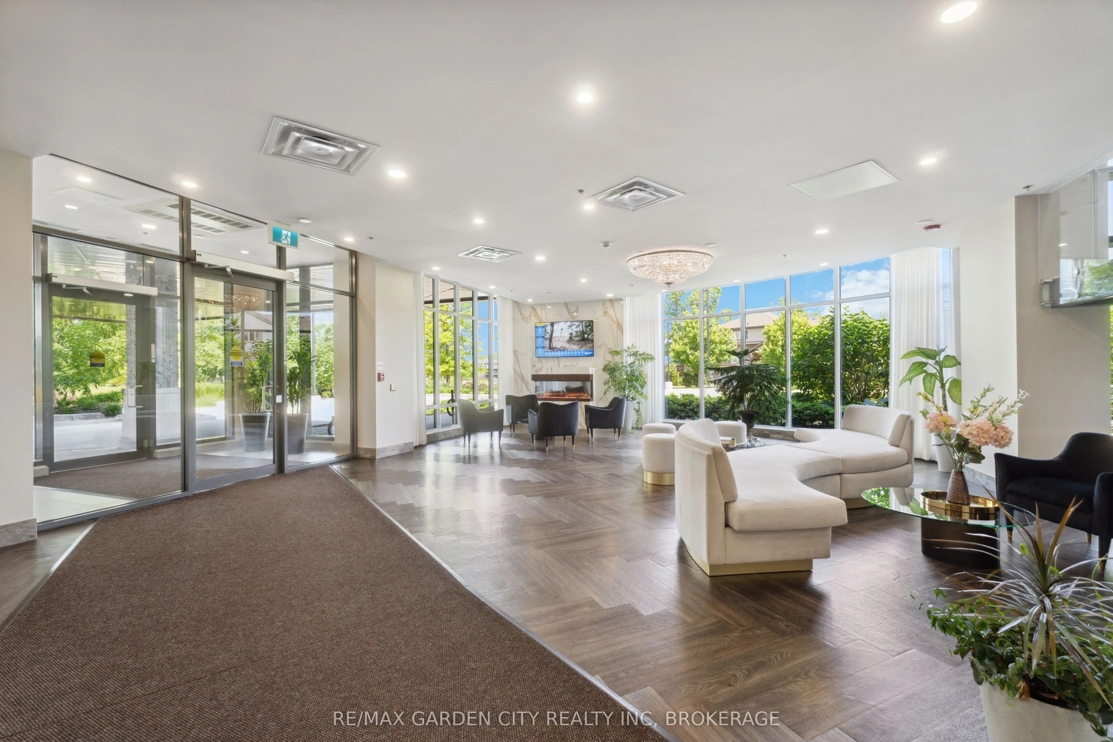 7711 Green Vista Gate Avenue, #408