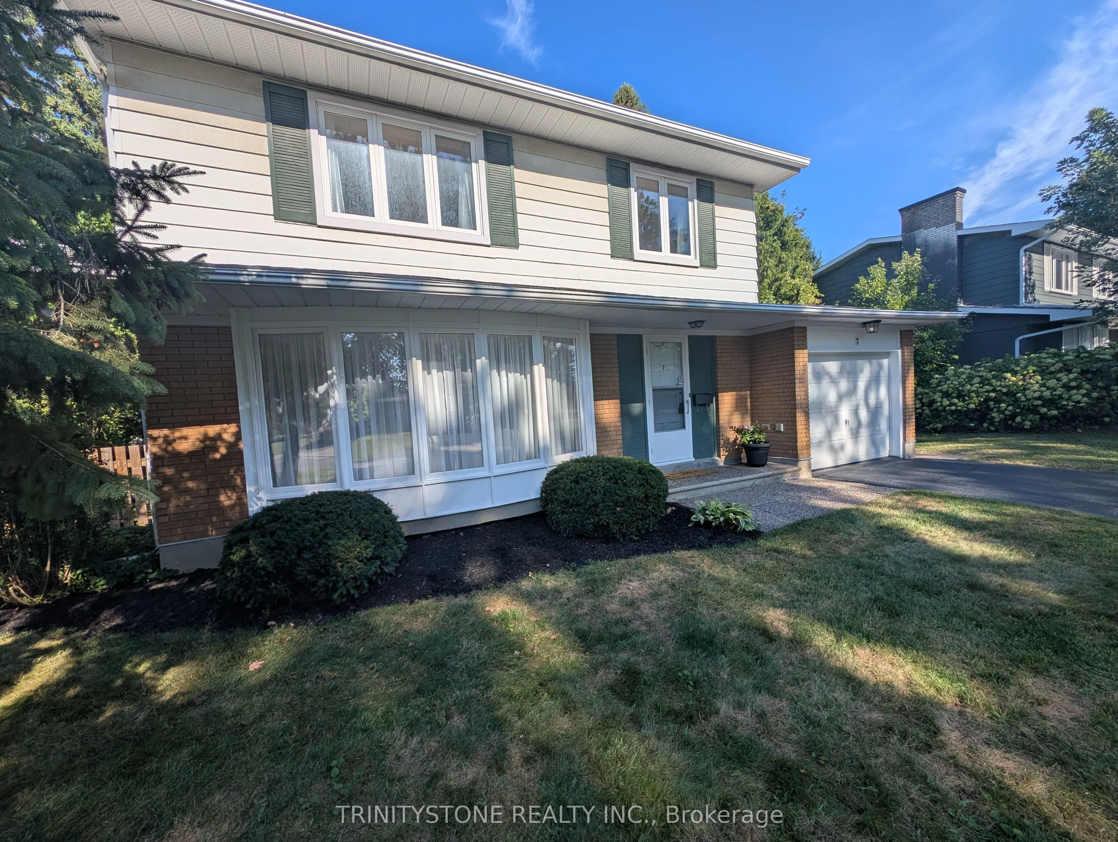 7 Pulford Crescent