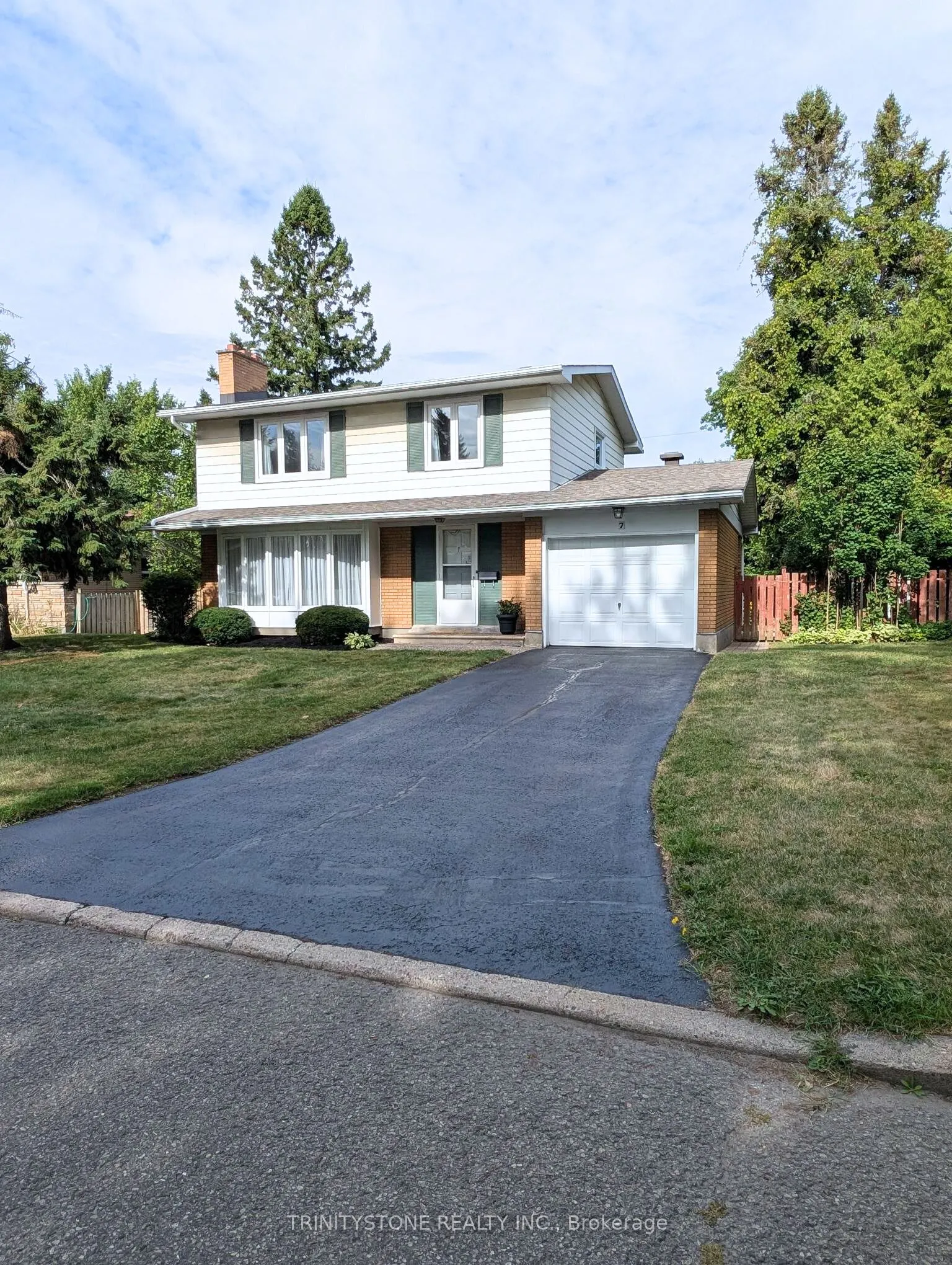 7 Pulford Crescent