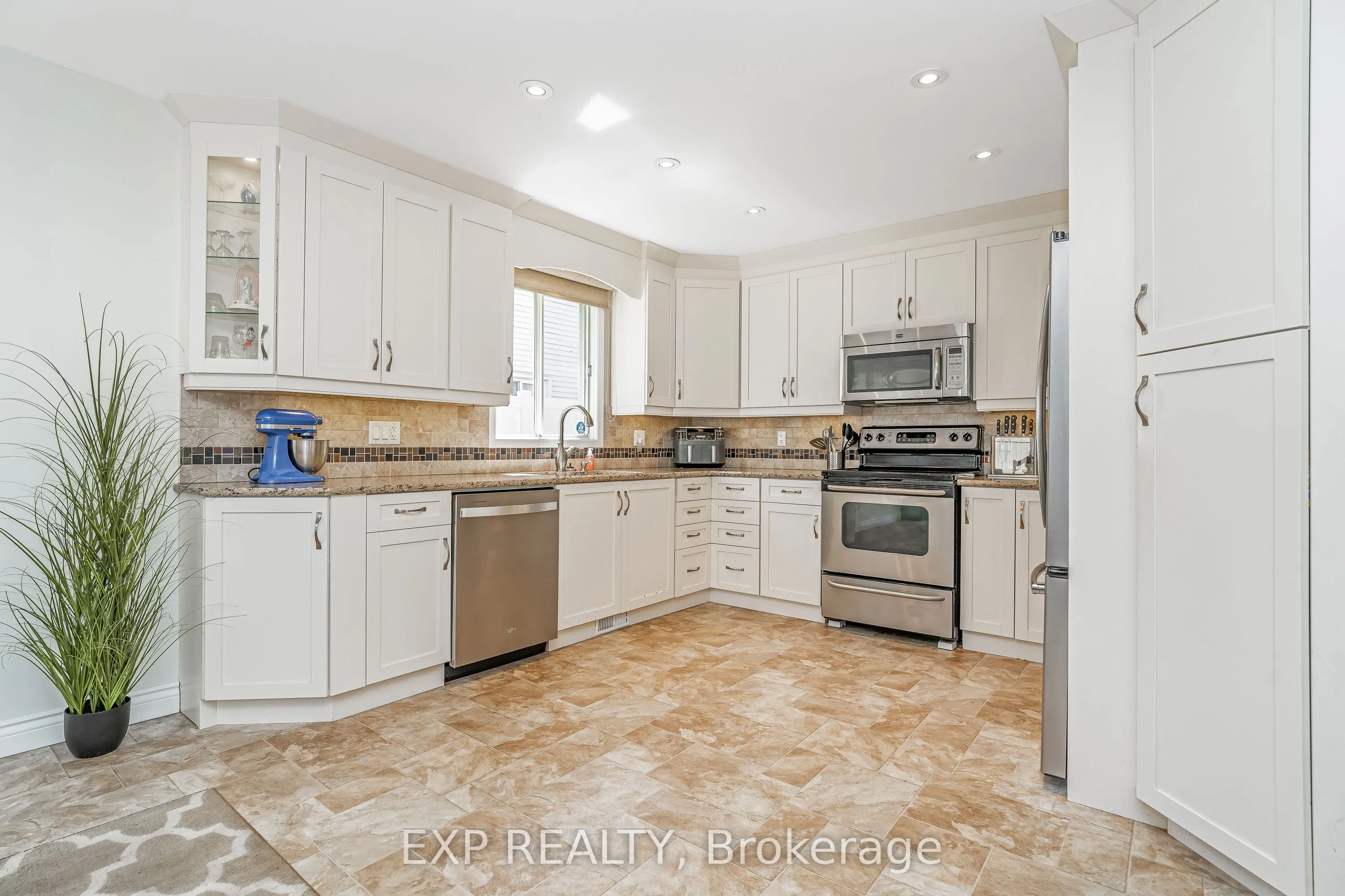 6084A Vineyard Drive