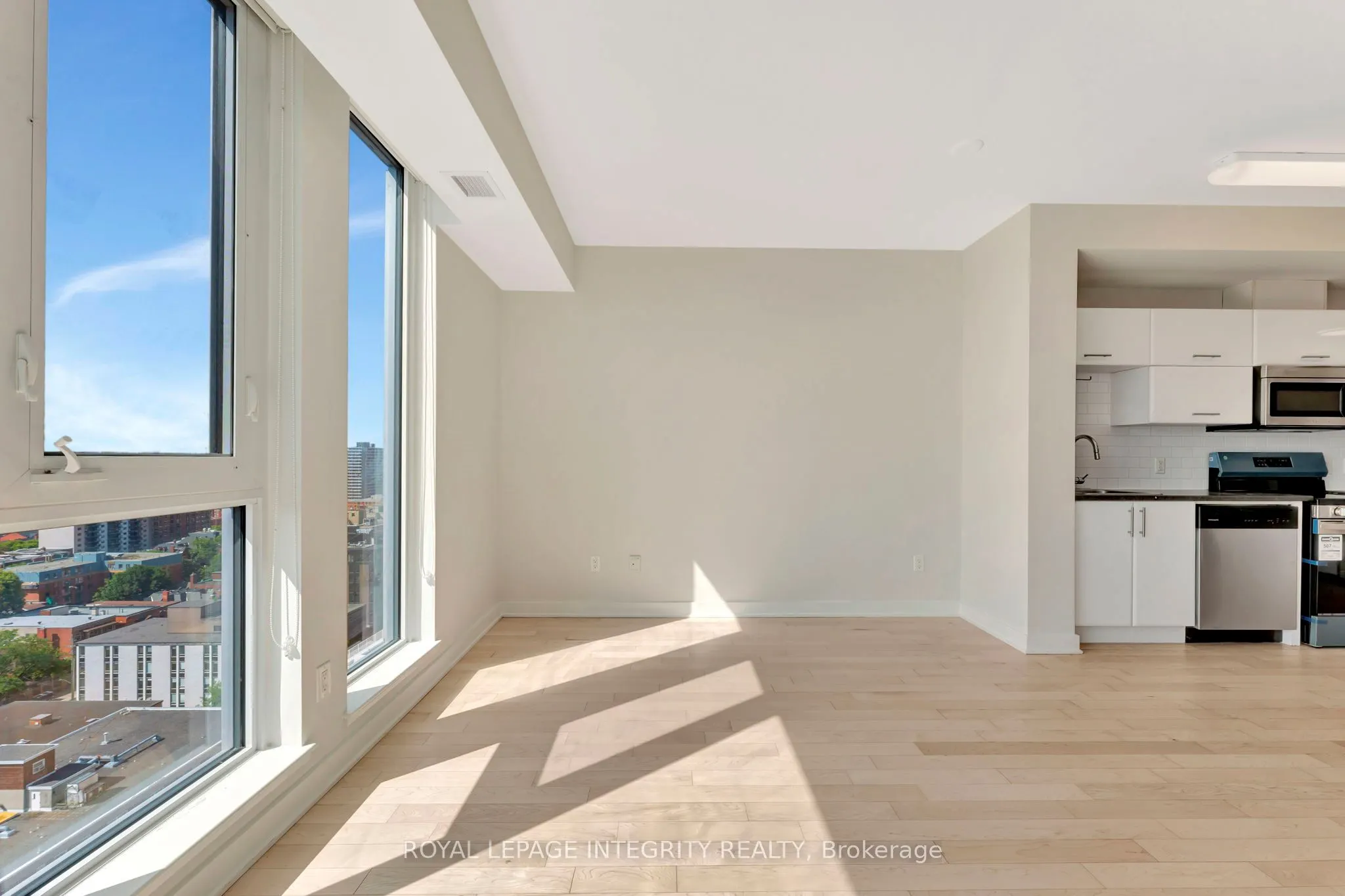 179 Metcalfe Street, #1808
