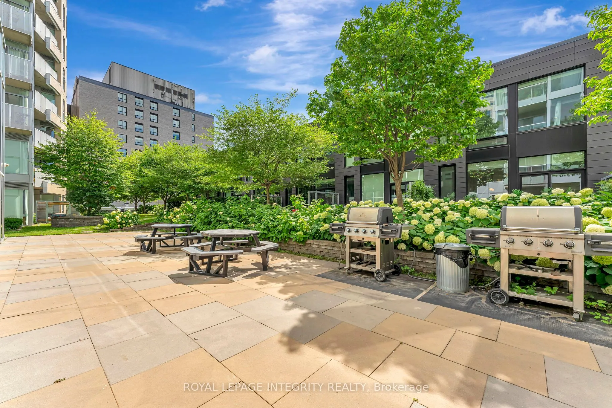 179 Metcalfe Street, #1808
