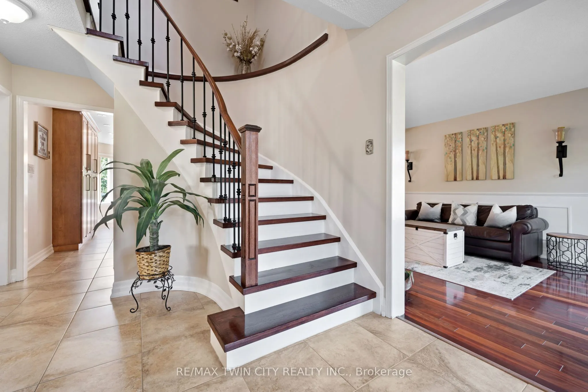 477 Burnett Avenue