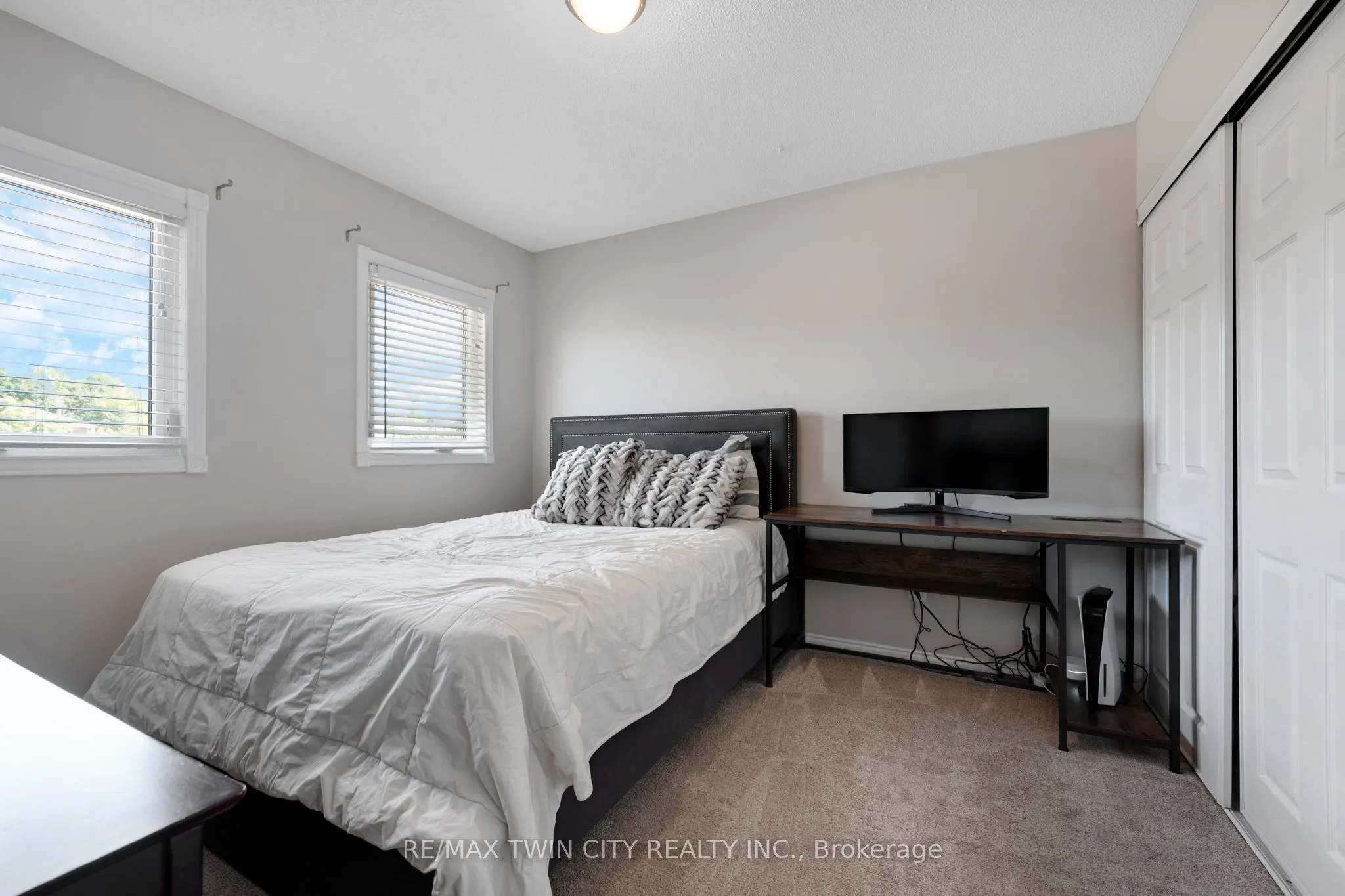 477 Burnett Avenue