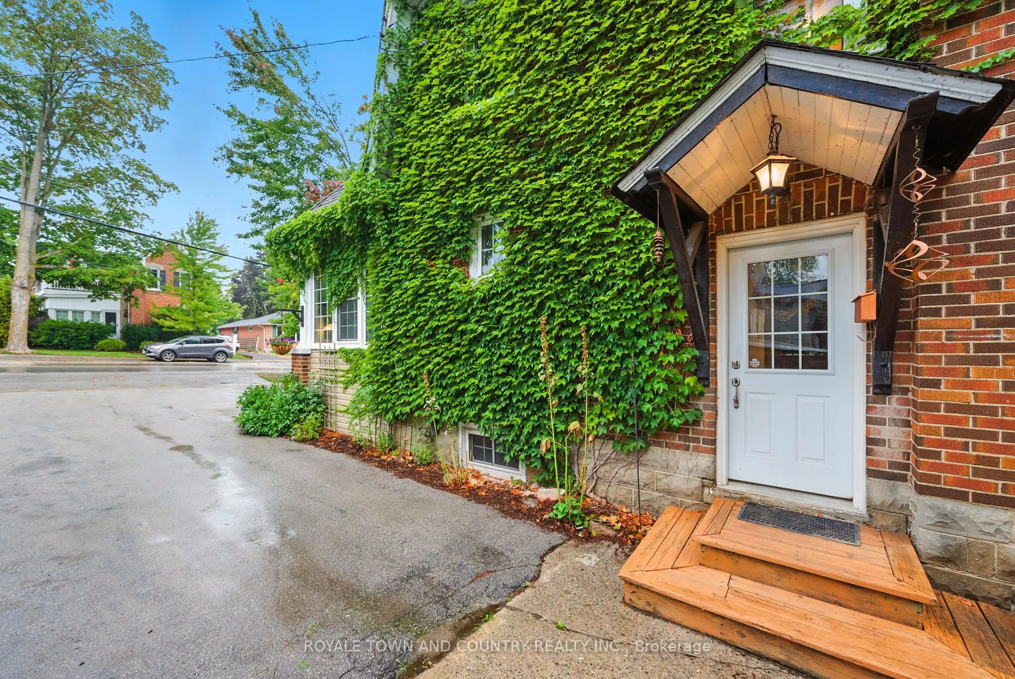 402 Eldon Road