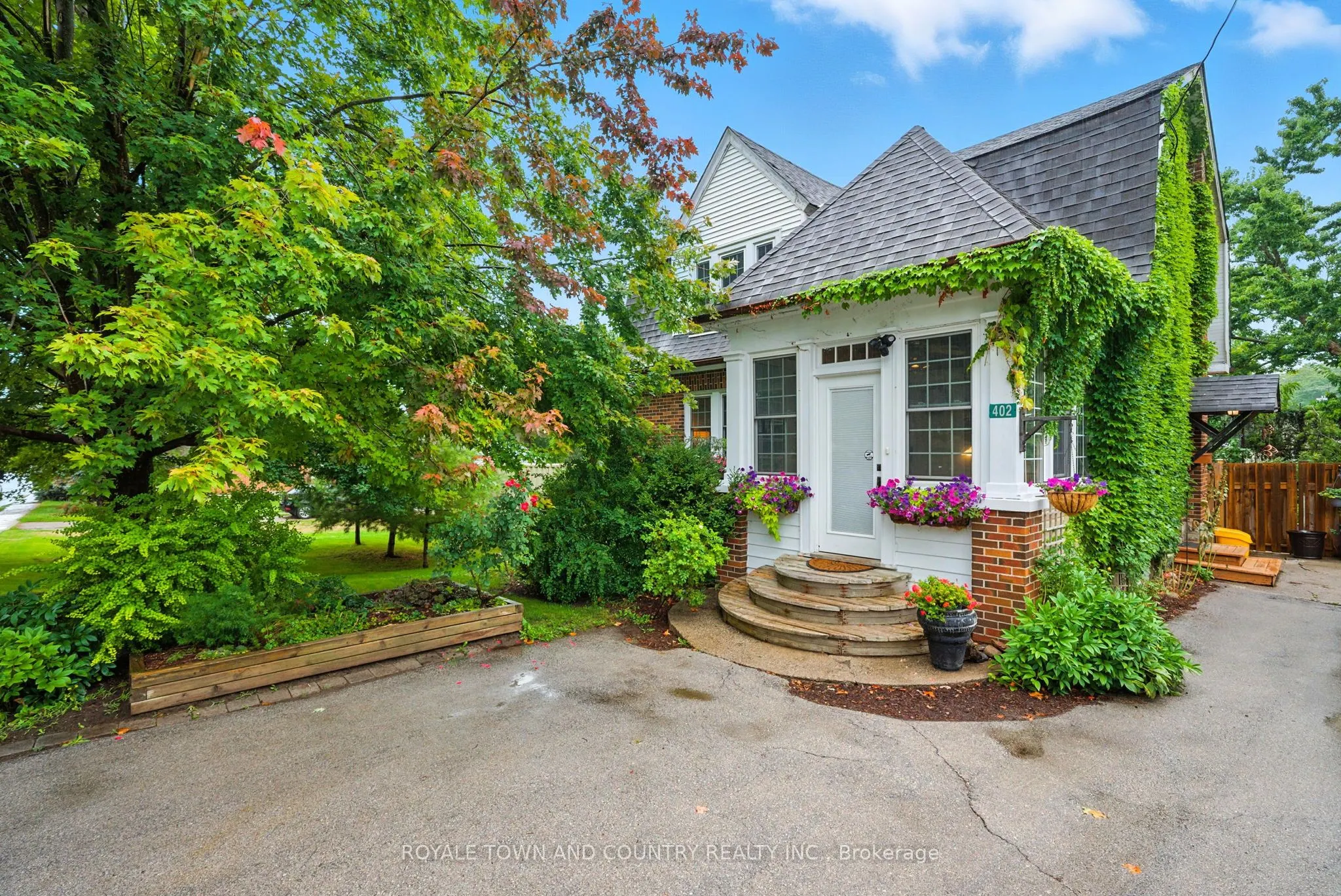402 Eldon Road