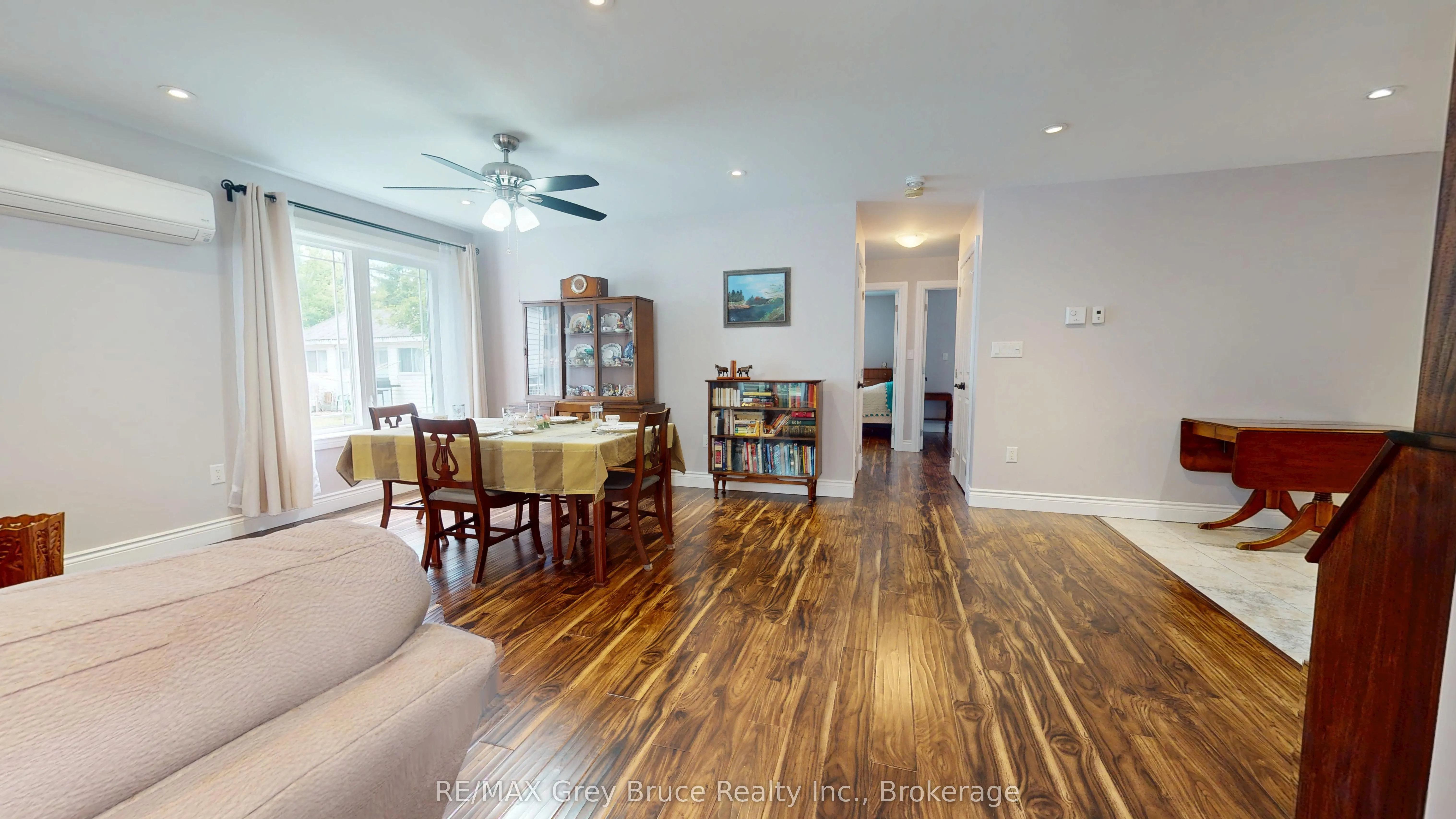 206 4th Avenue SW