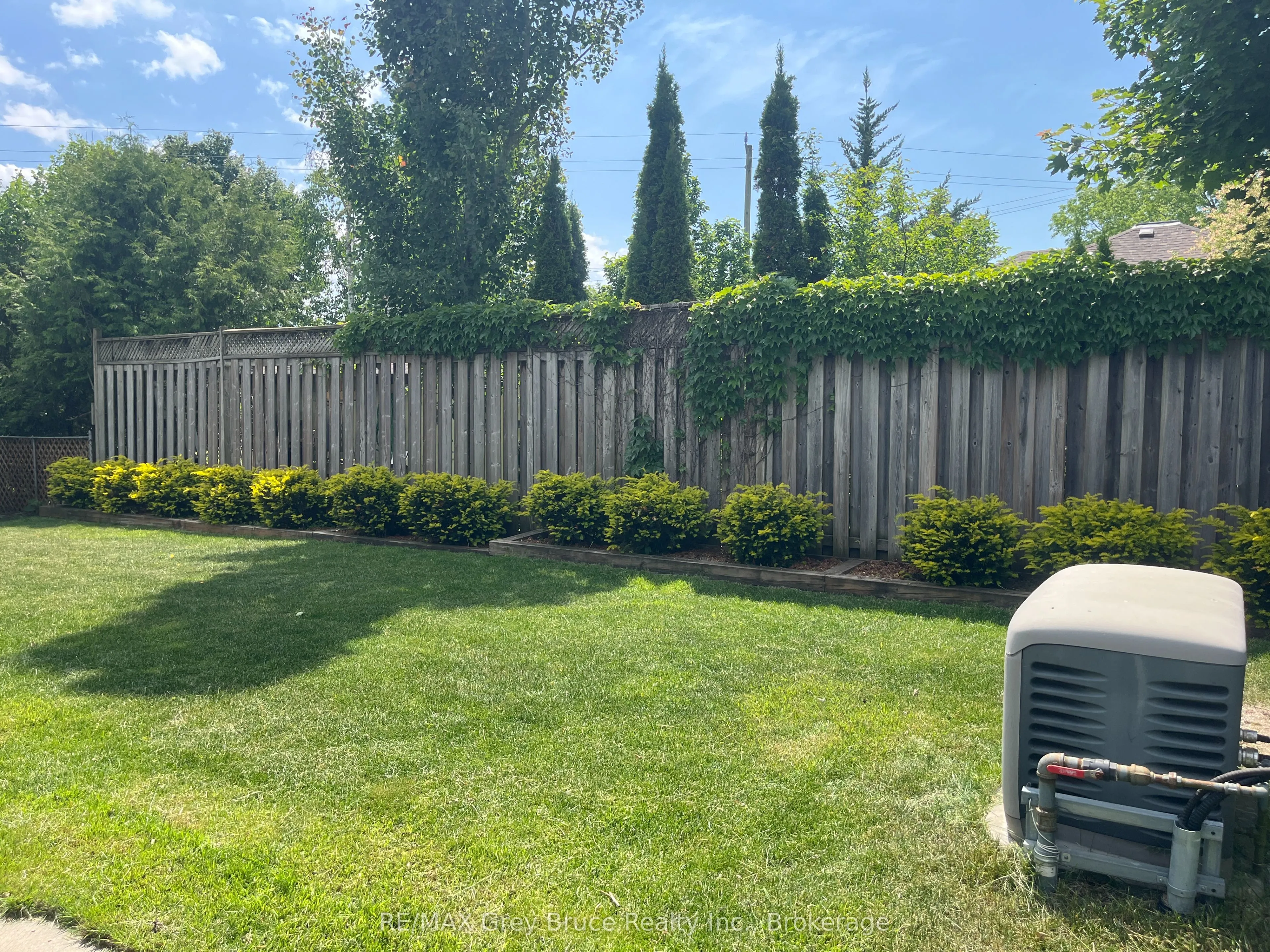206 4th Avenue SW