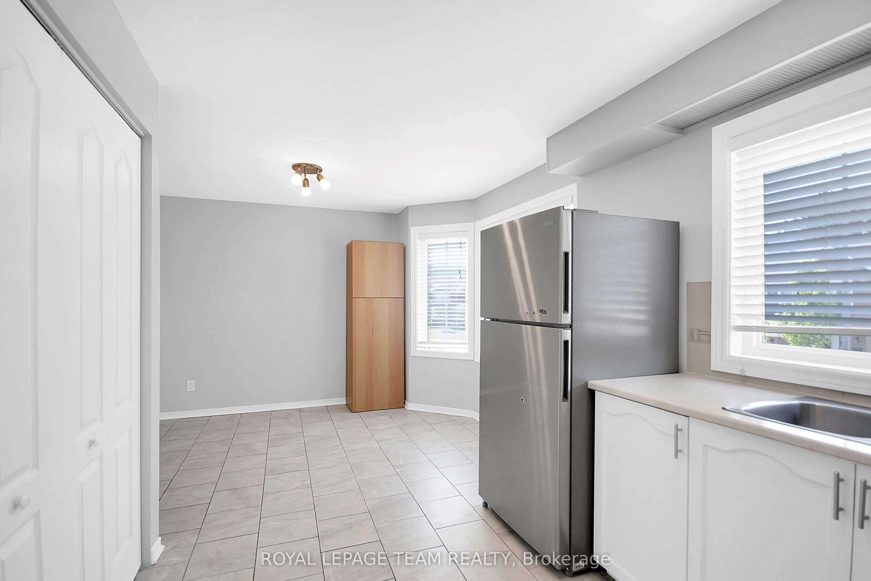 7 Wrenwood Crescent, #4