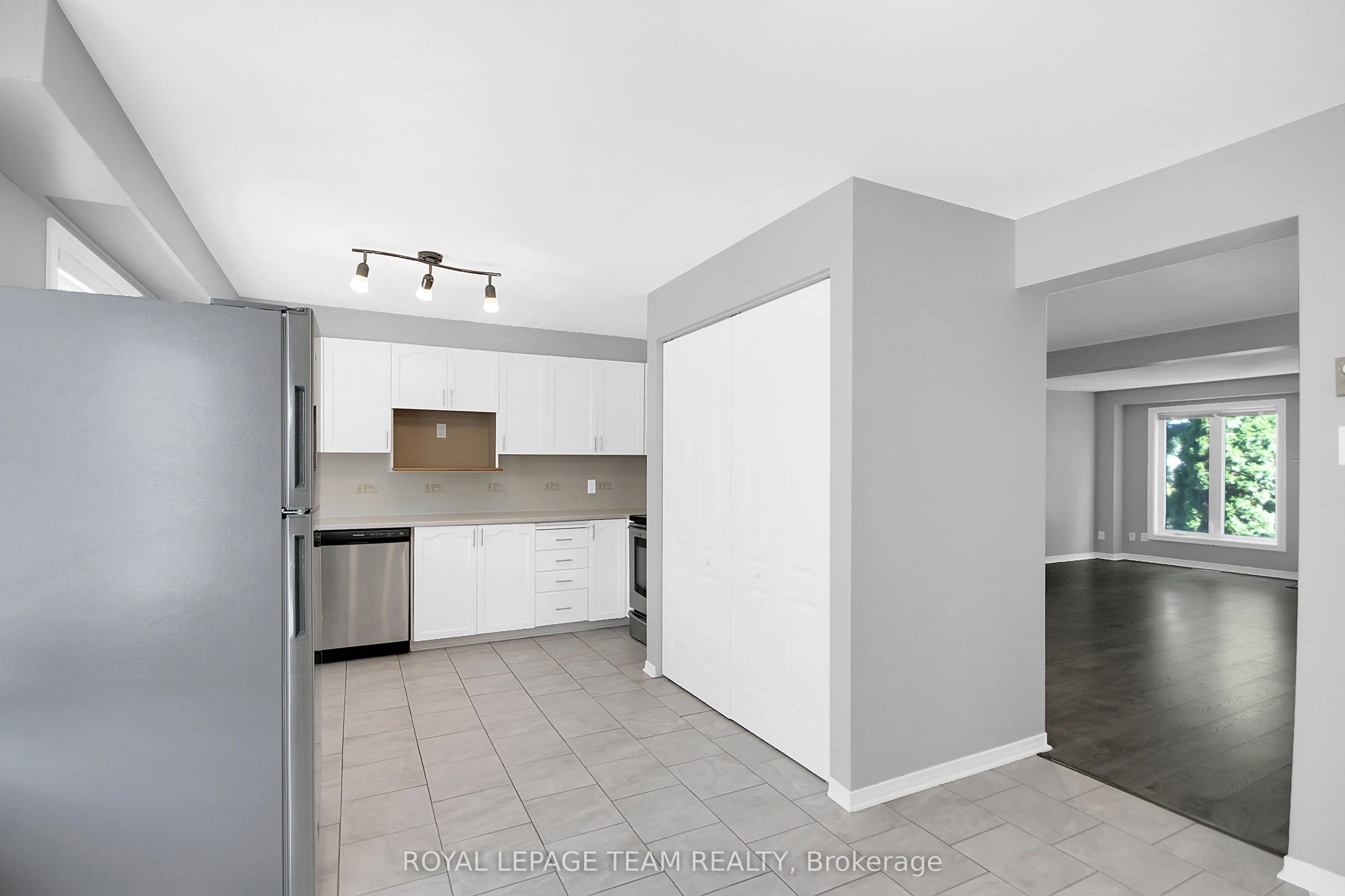 7 Wrenwood Crescent, #4
