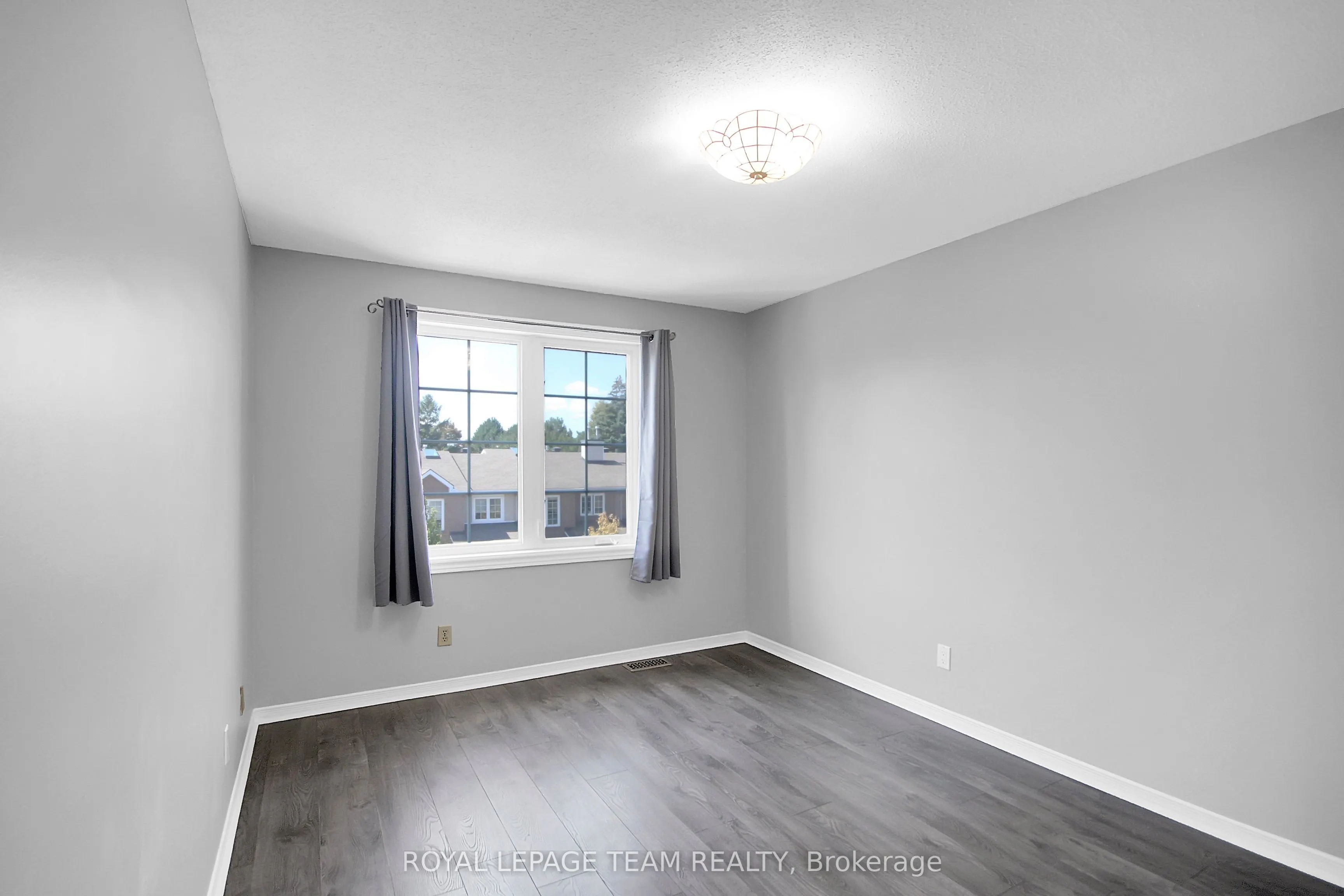 7 Wrenwood Crescent, #4