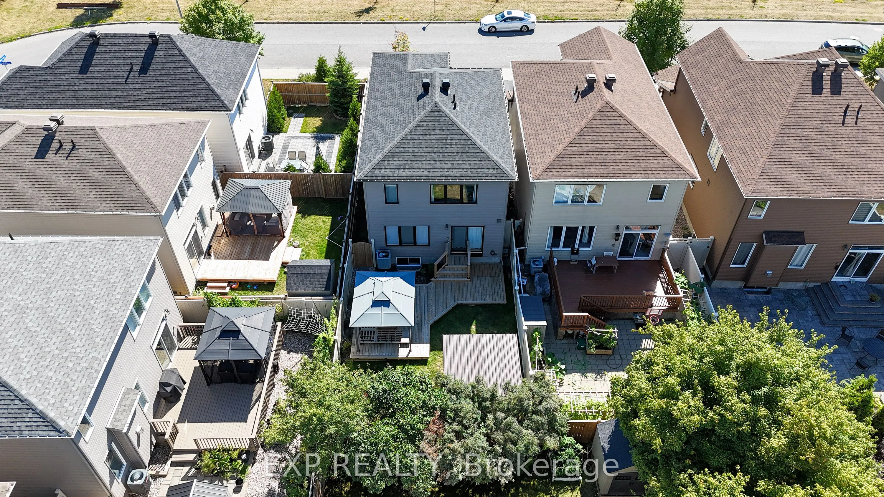 3545 Woodroffe Avenue