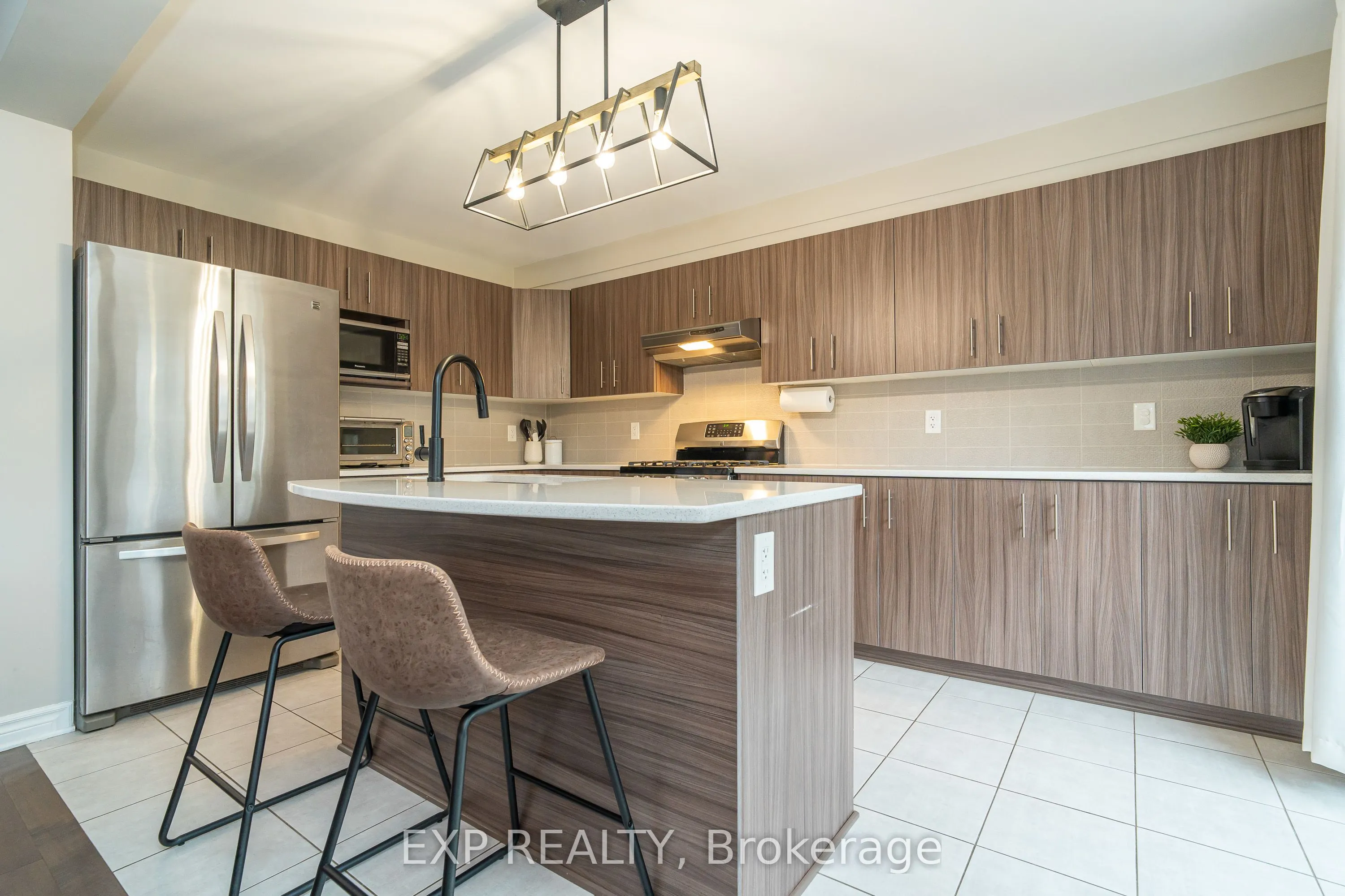 3545 Woodroffe Avenue
