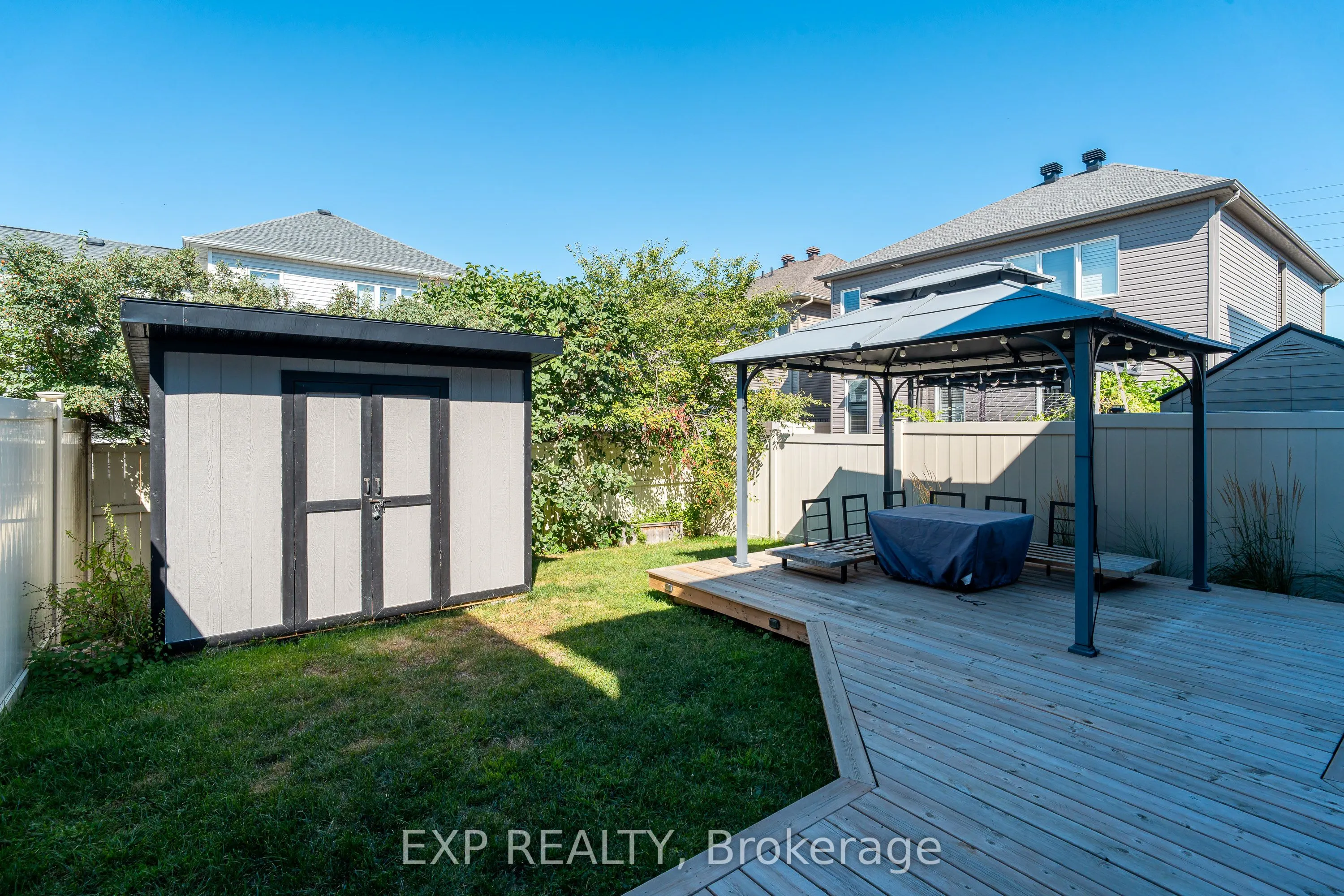 3545 Woodroffe Avenue