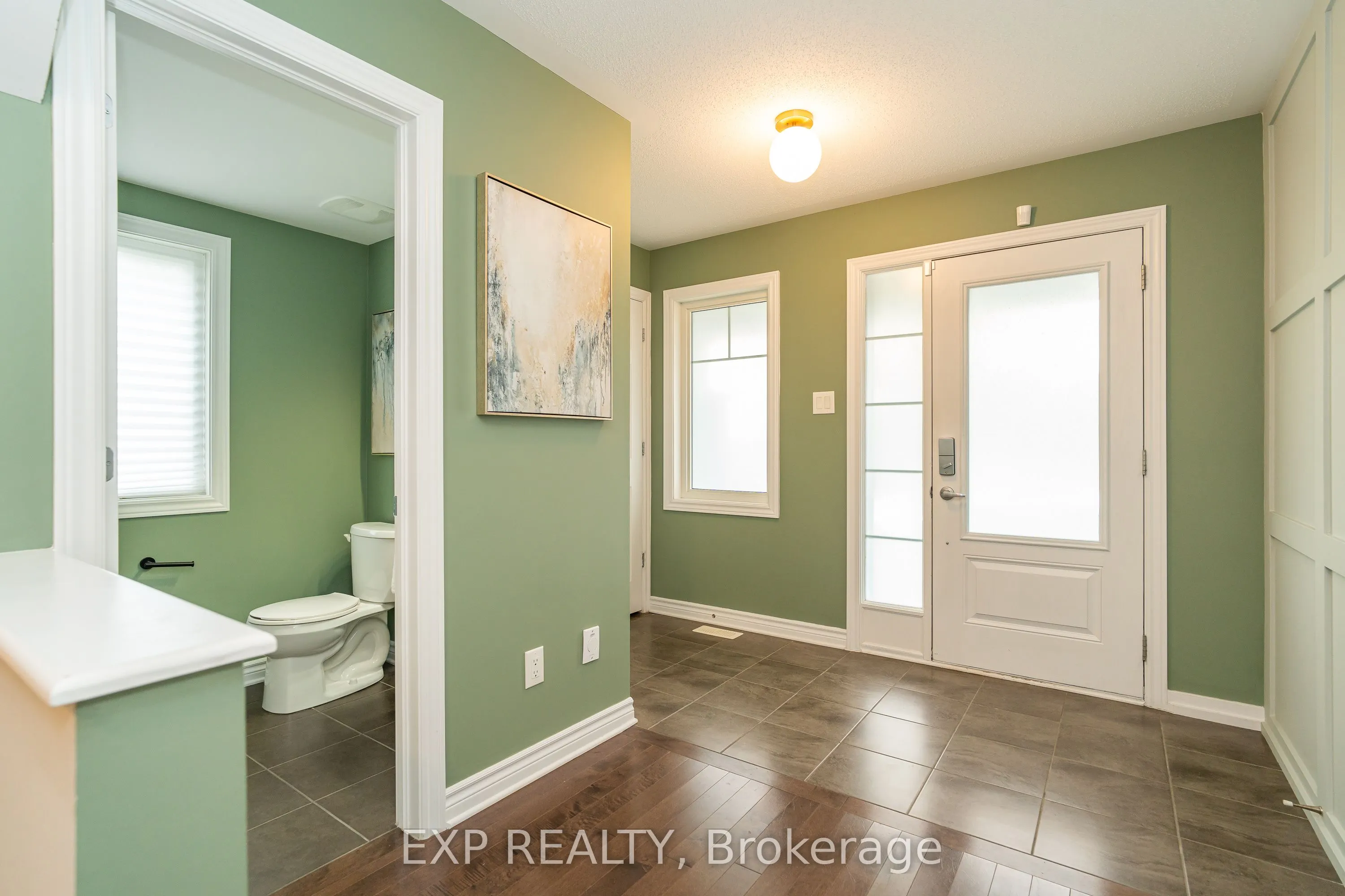 3545 Woodroffe Avenue