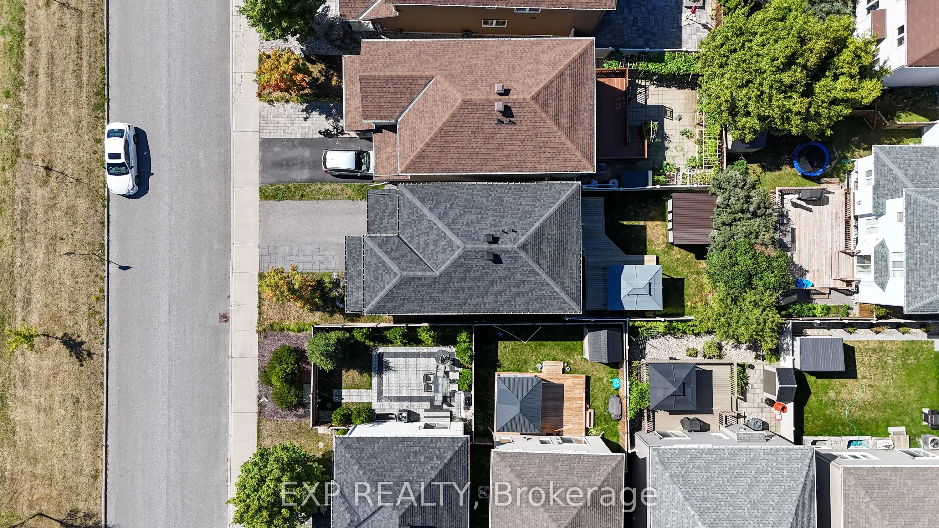 3545 Woodroffe Avenue