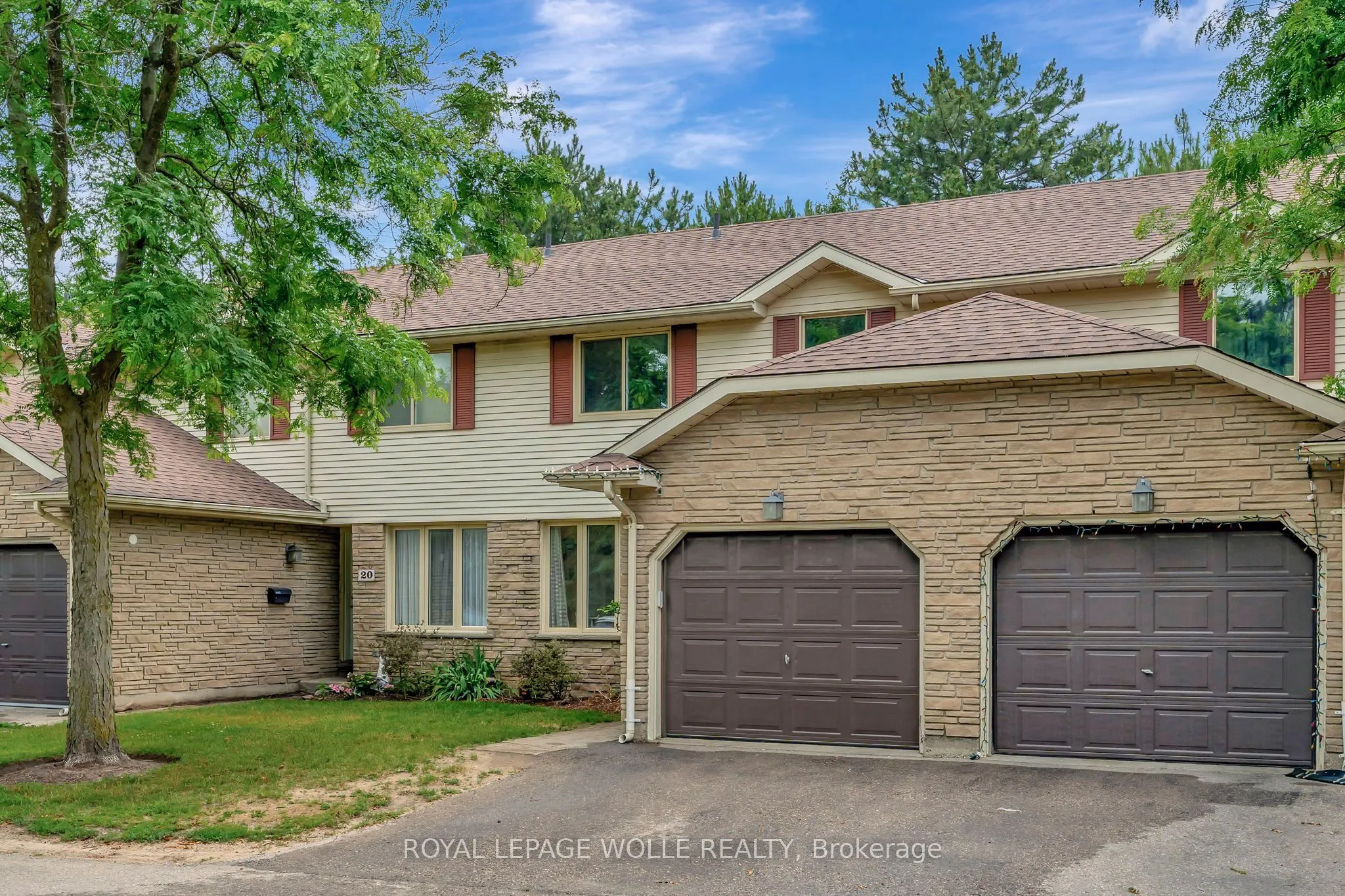 476 Kingscourt Drive, #19