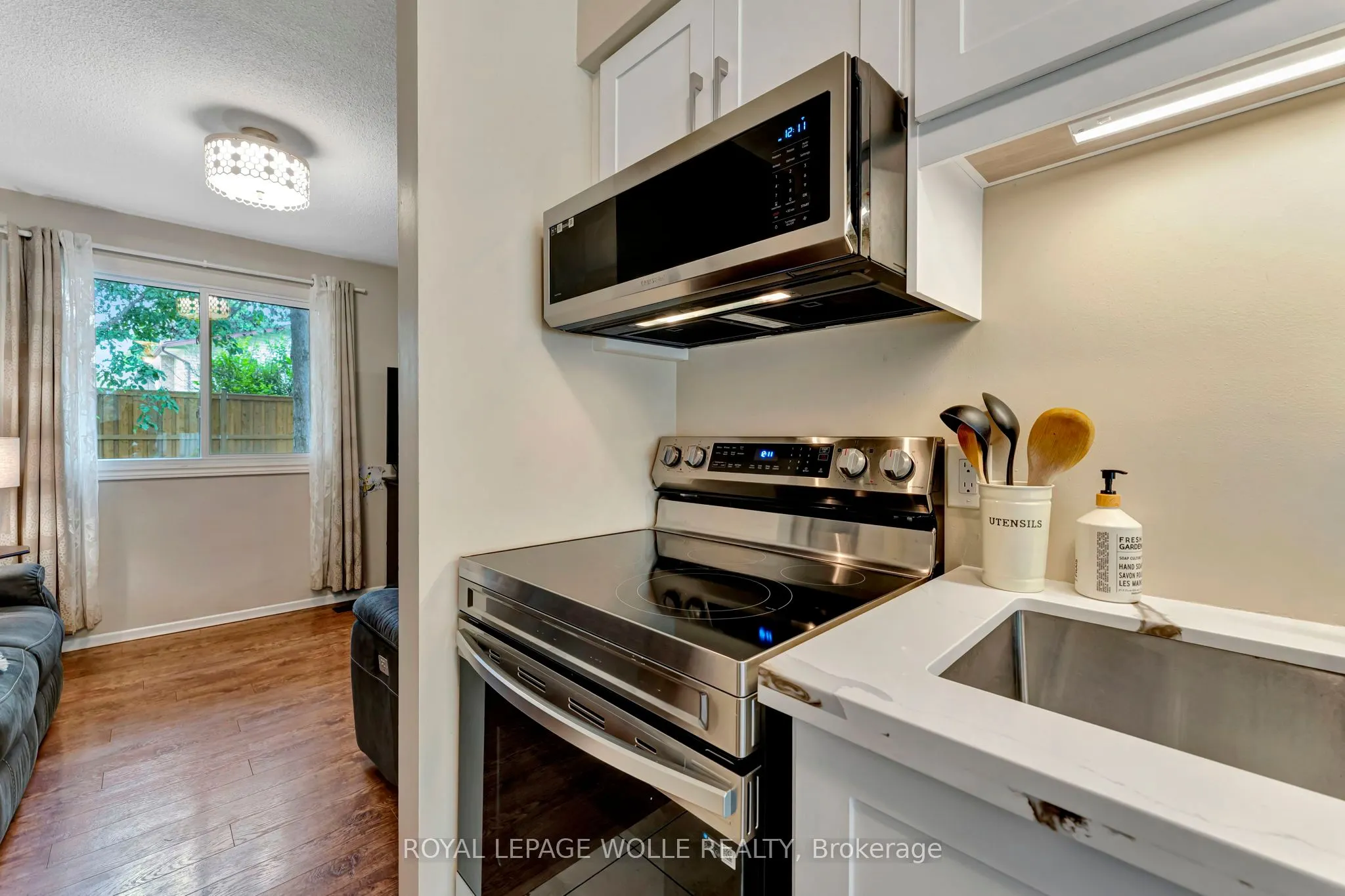 476 Kingscourt Drive, #19