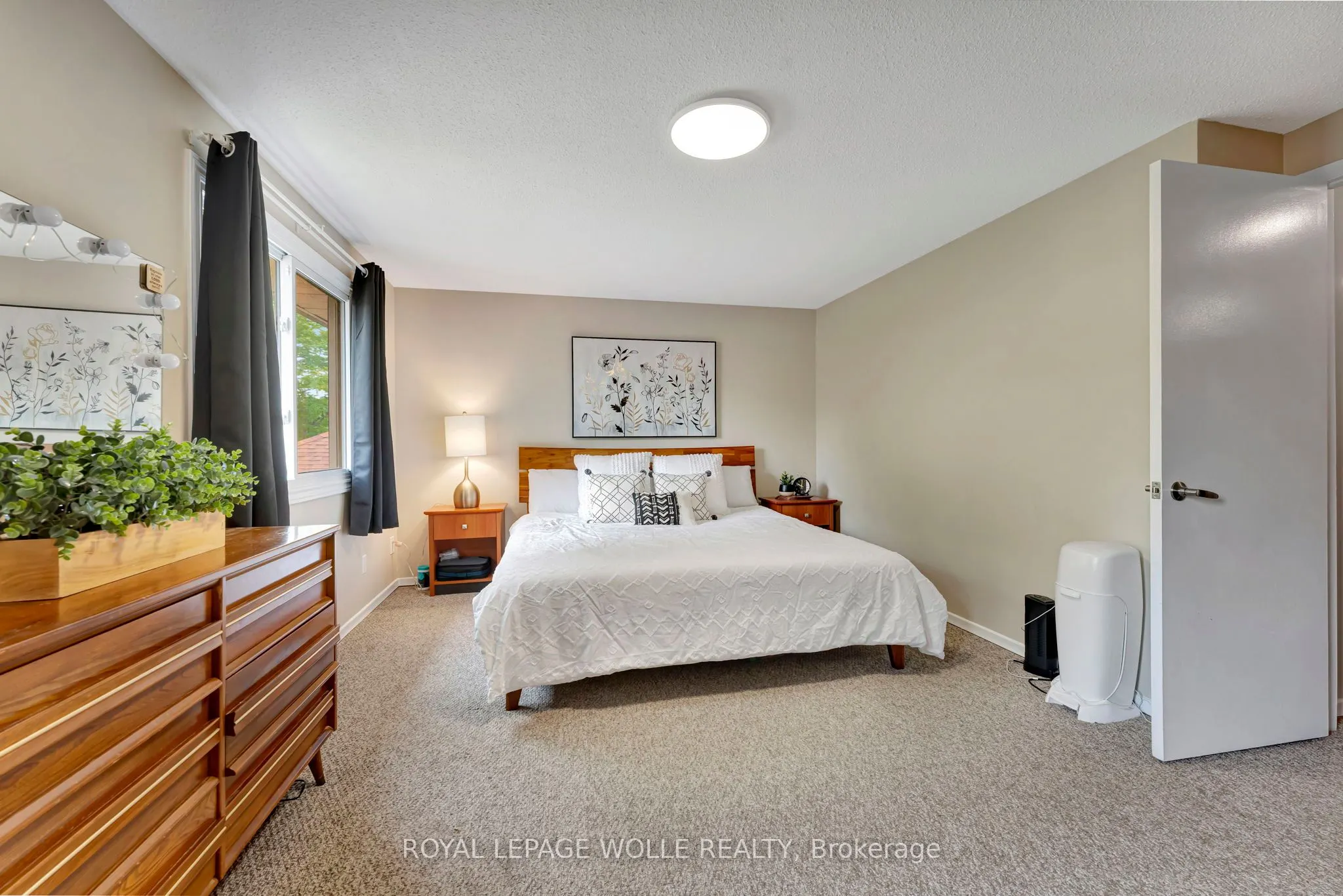 476 Kingscourt Drive, #19