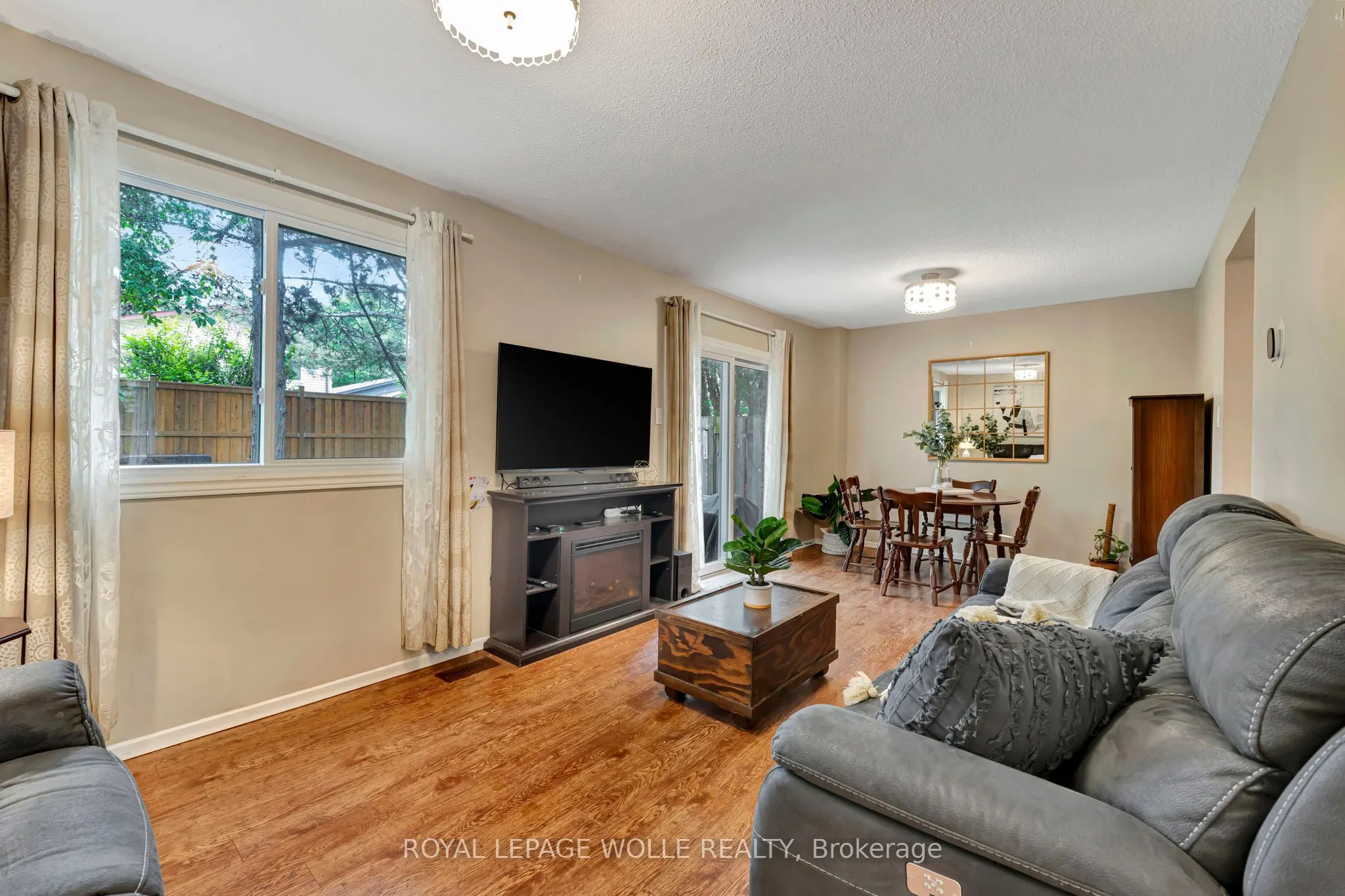 476 Kingscourt Drive, #19