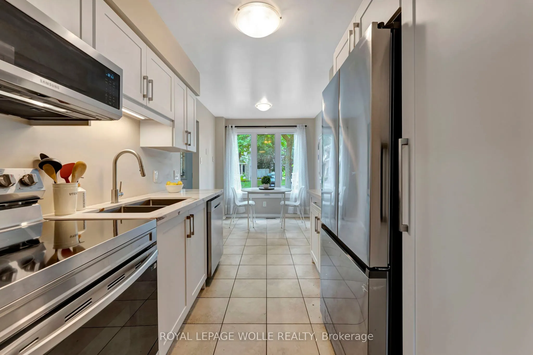 476 Kingscourt Drive, #19