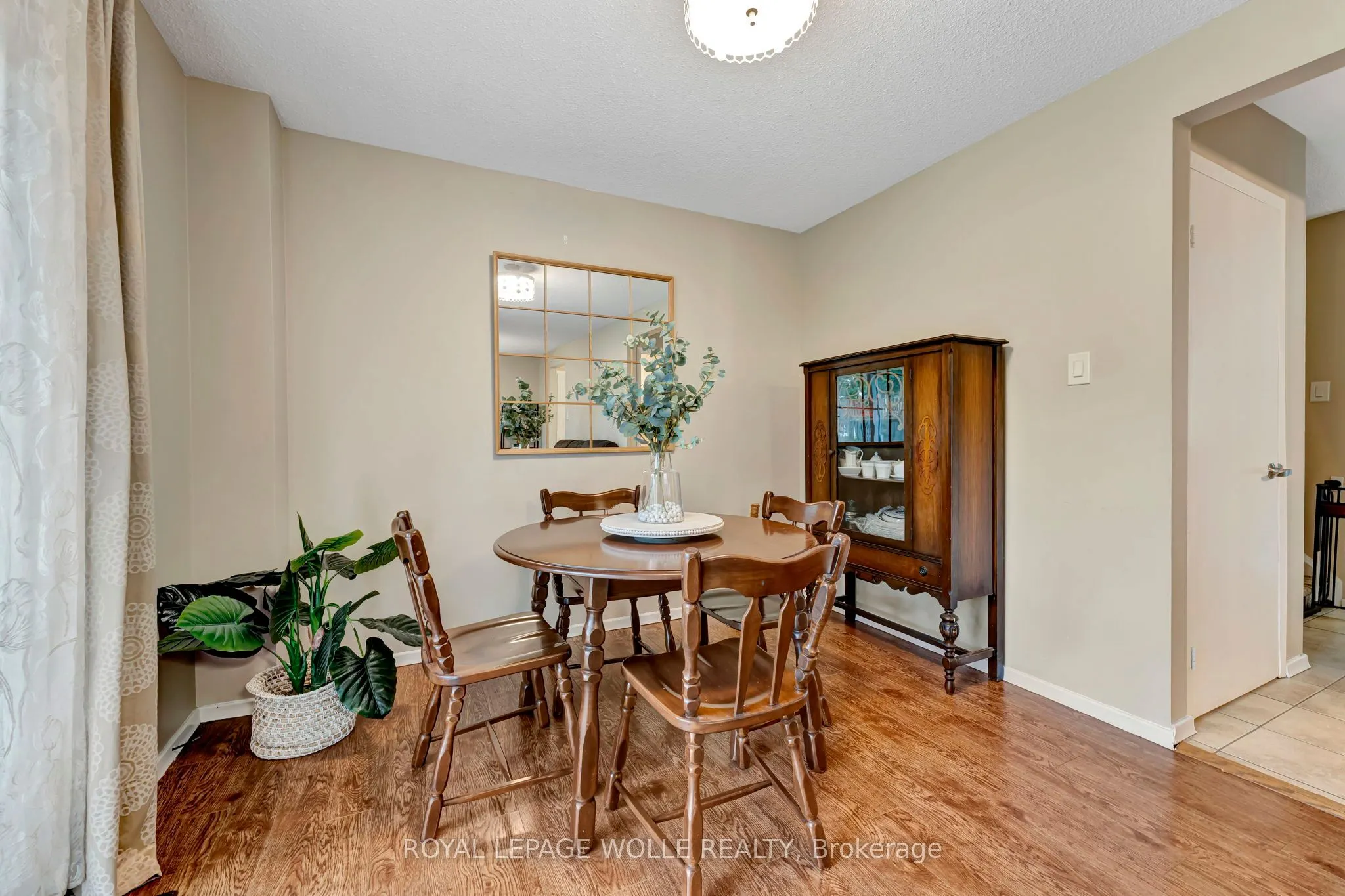 476 Kingscourt Drive, #19