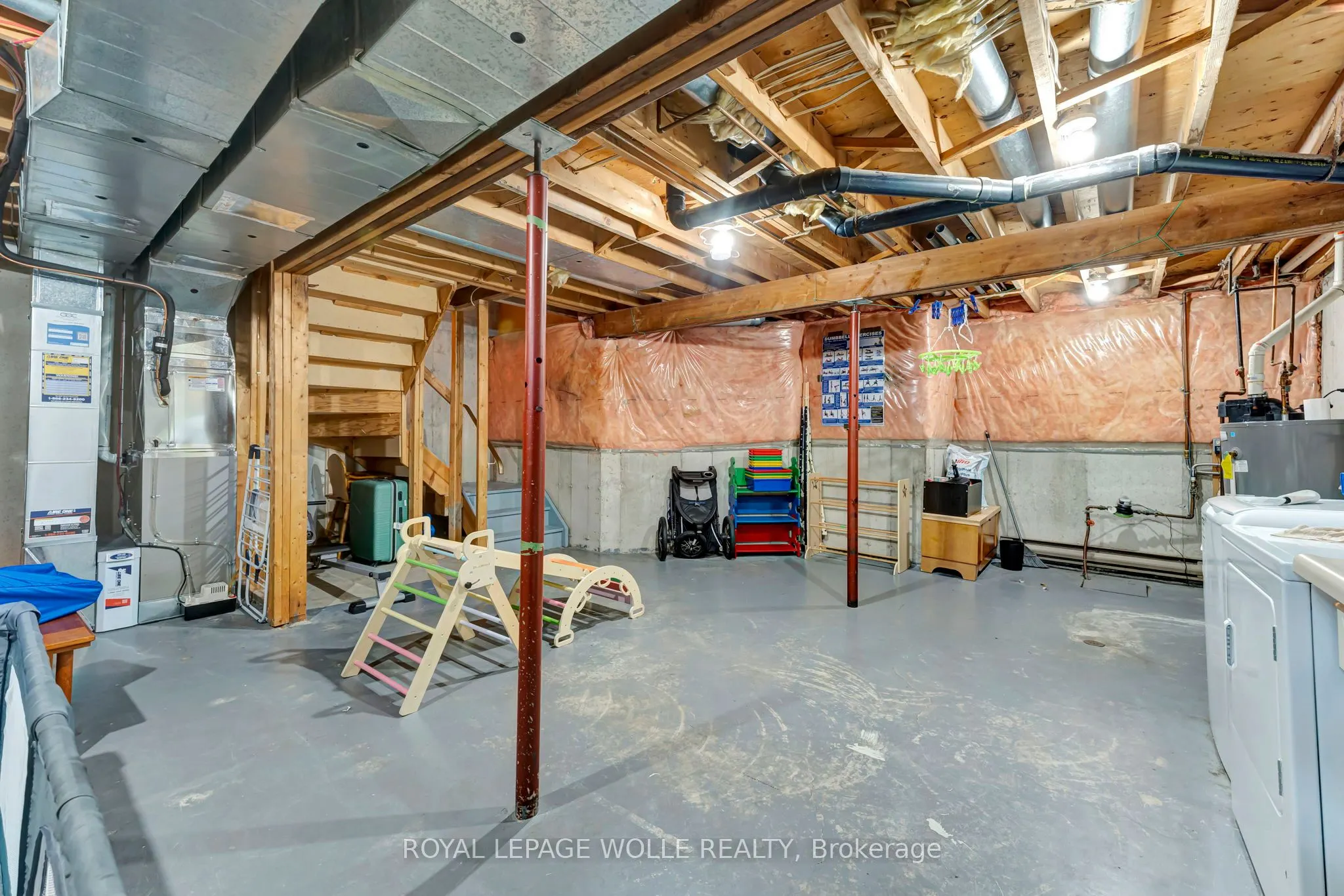 476 Kingscourt Drive, #19