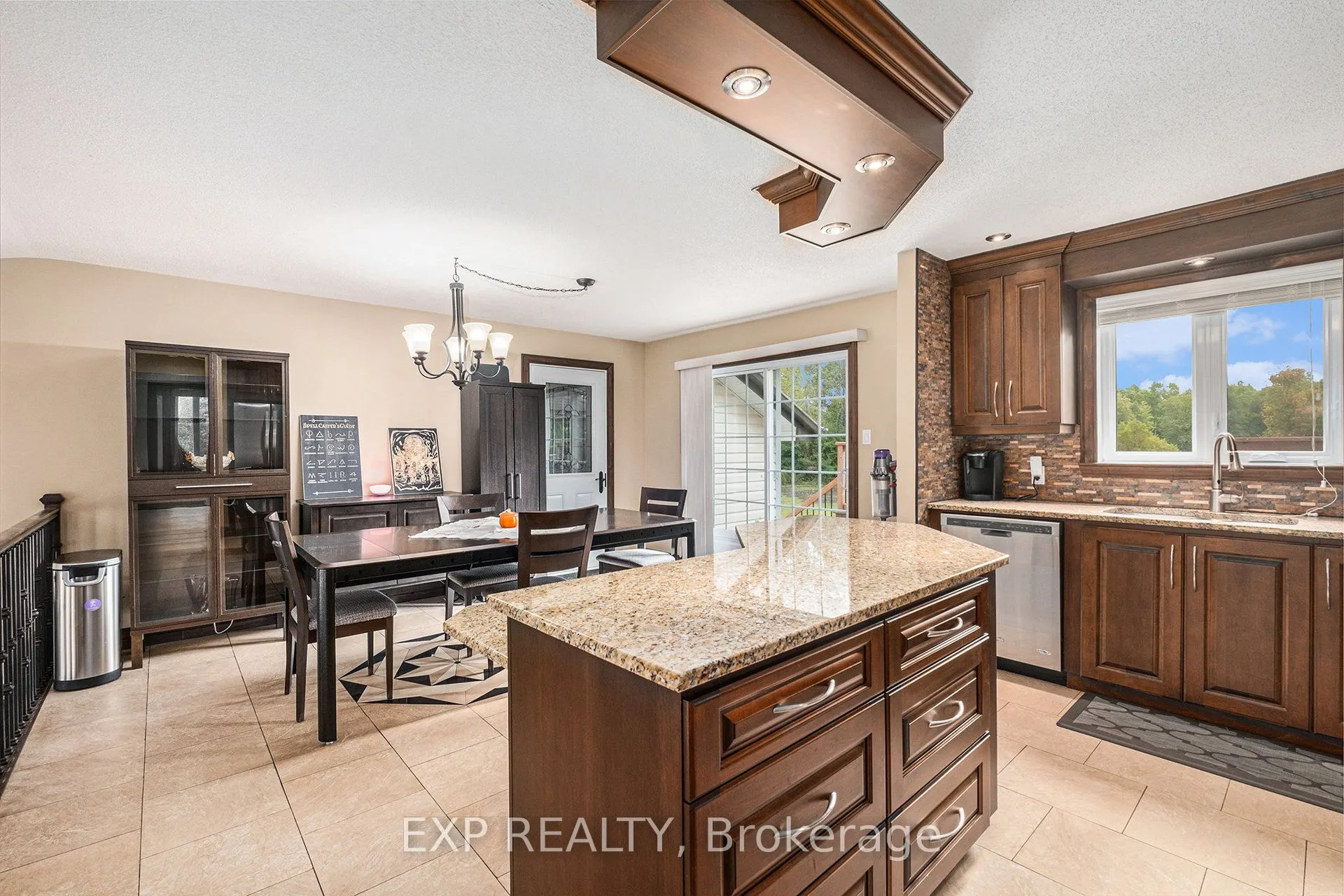 16 Landriault Avenue