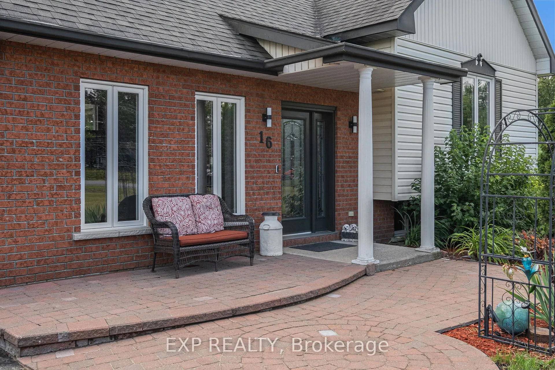 16 Landriault Avenue