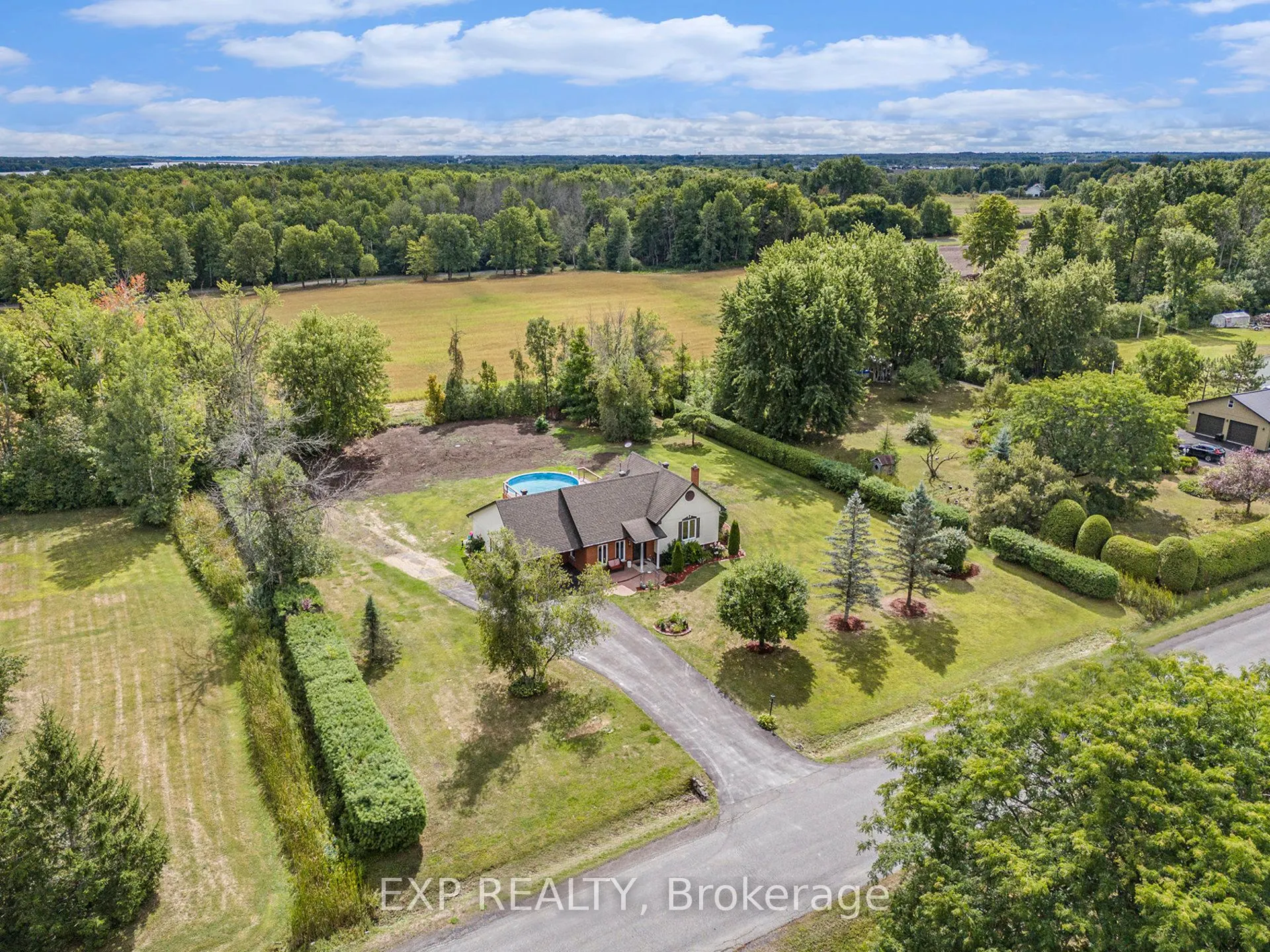 16 Landriault Avenue