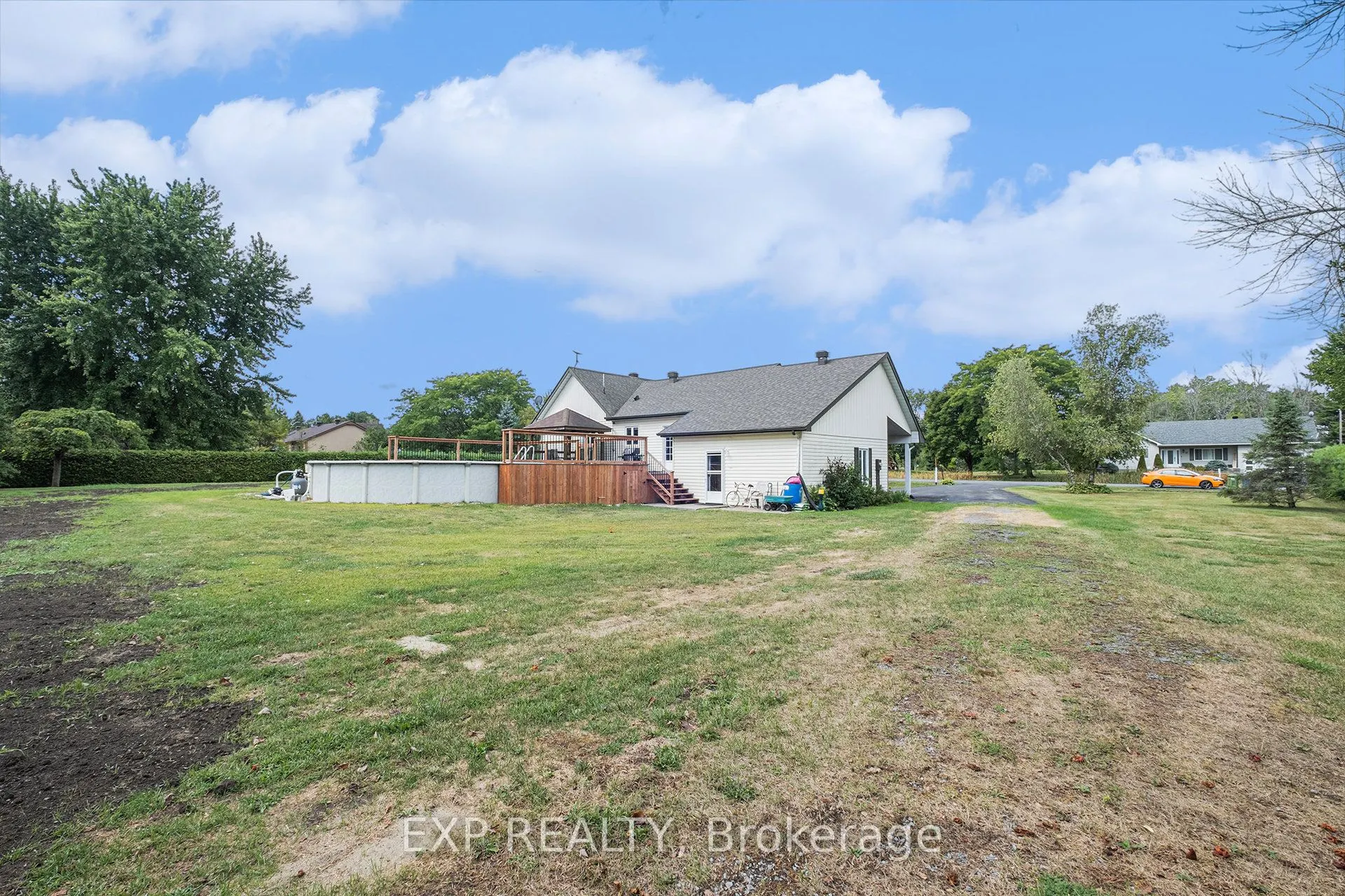 16 Landriault Avenue