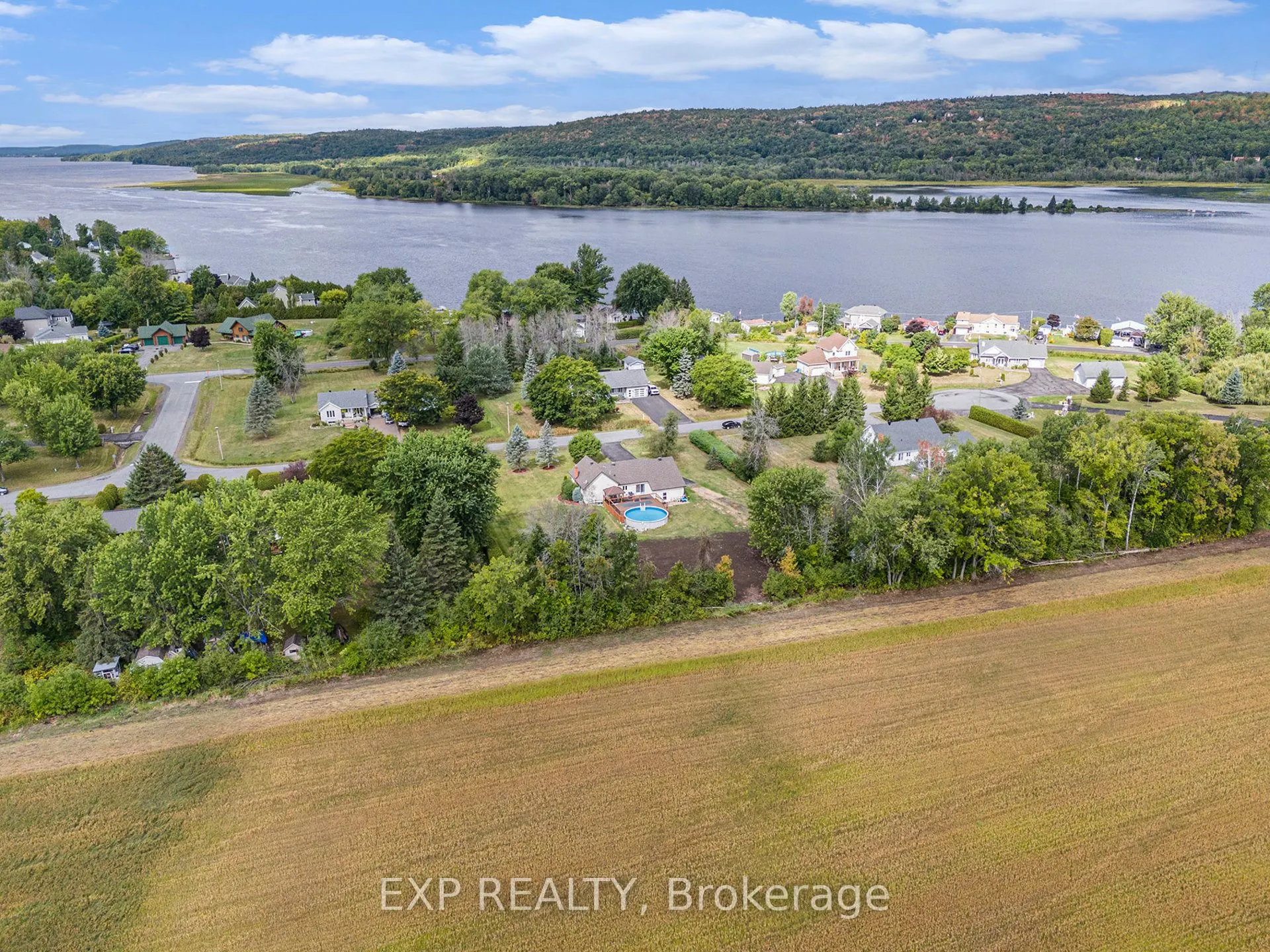 16 Landriault Avenue