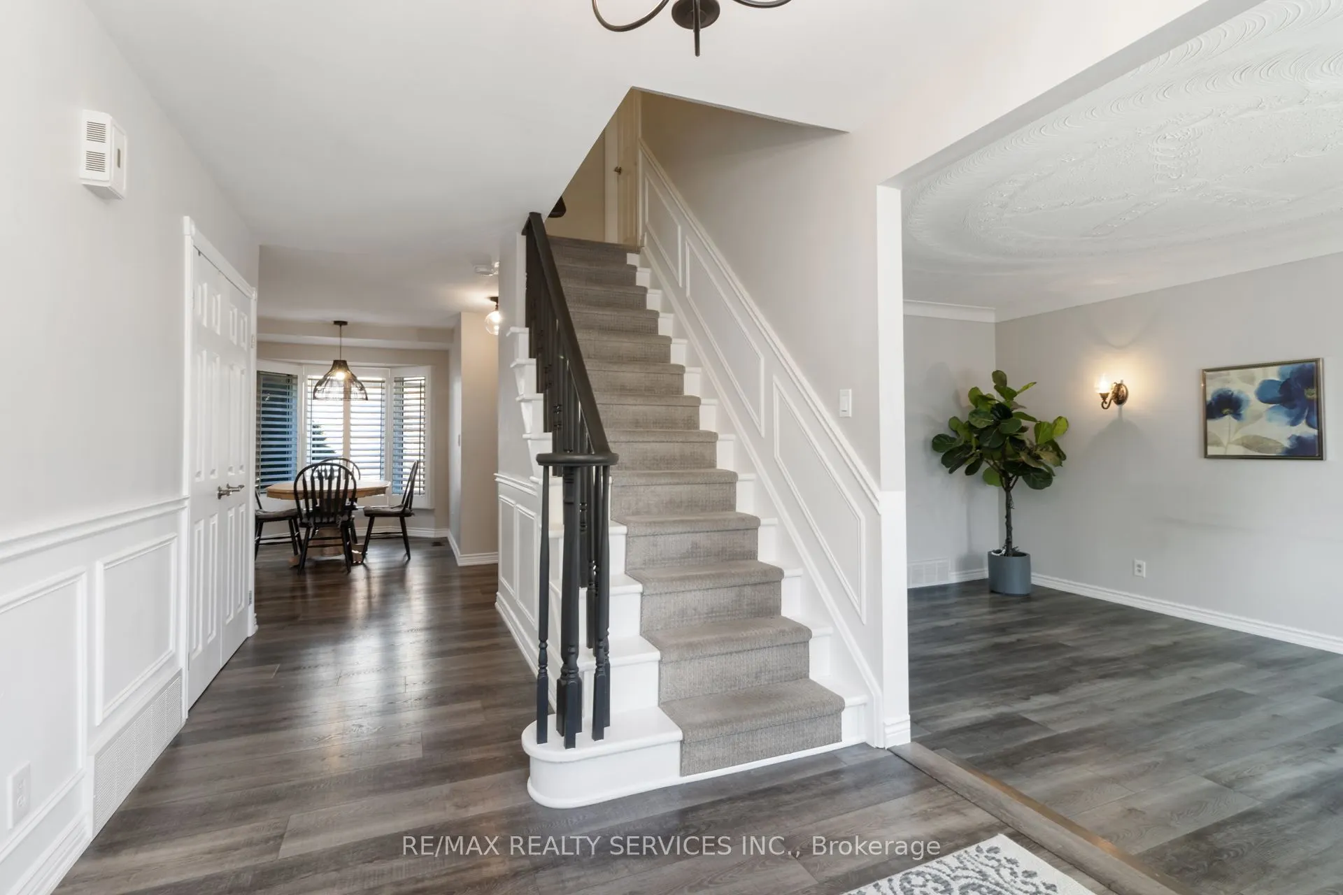 54 Audubon Street N