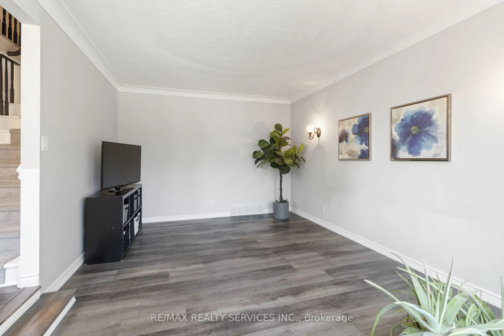 54 Audubon Street N