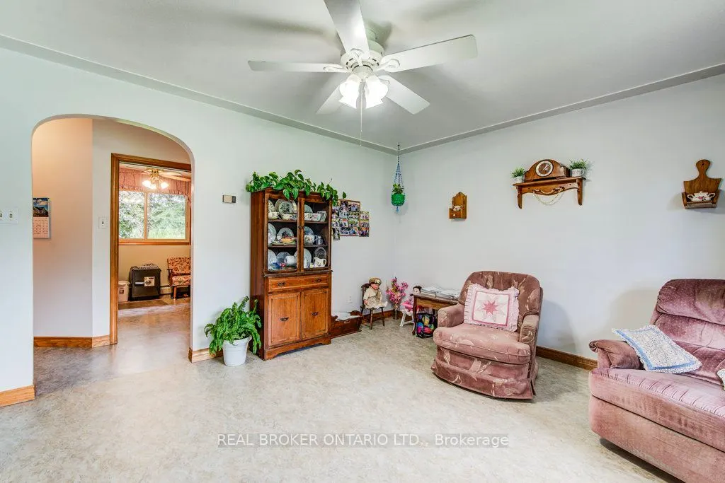 8719 164 Road