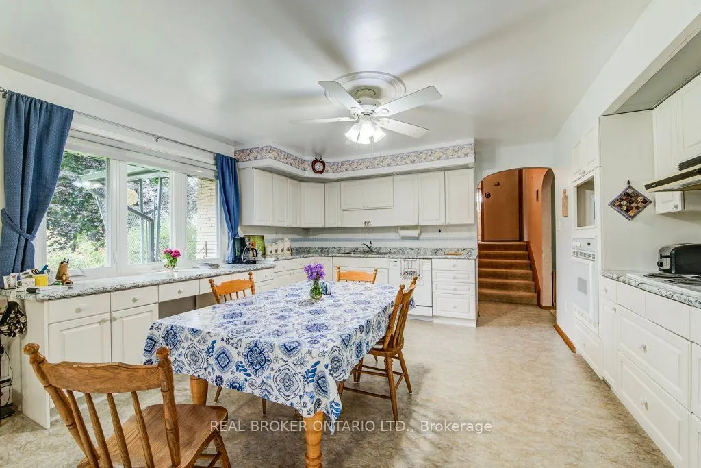 8719 164 Road