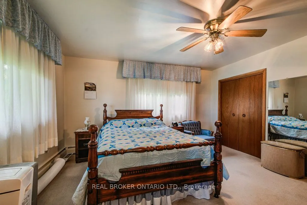 8719 164 Road
