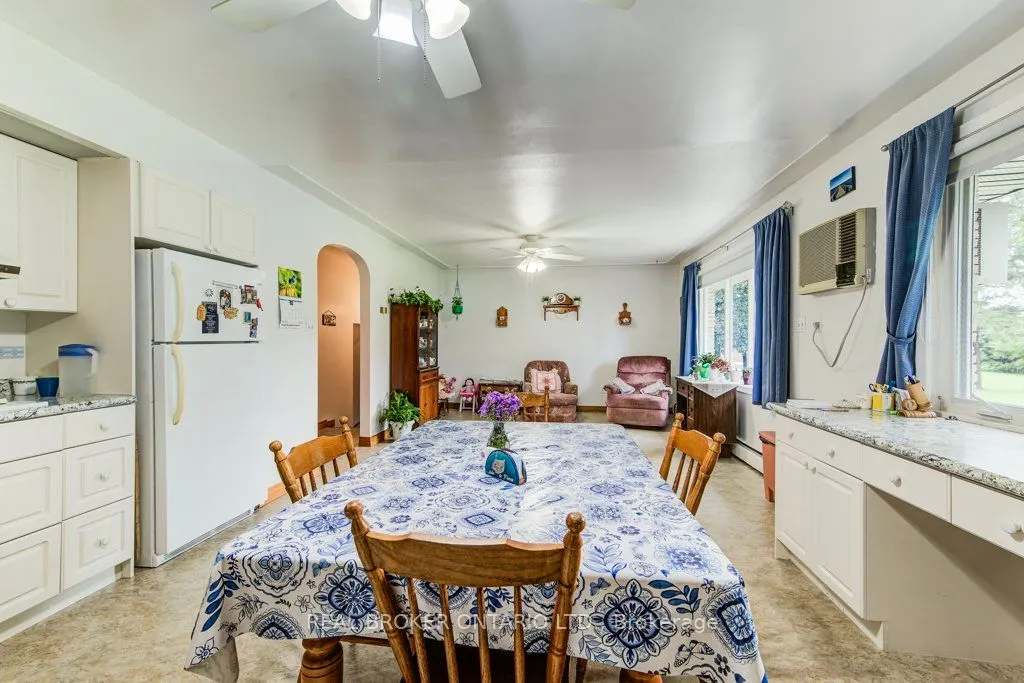 8719 164 Road