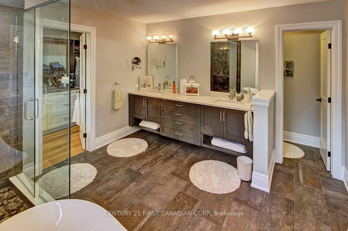 171 TECUMSEH Avenue E