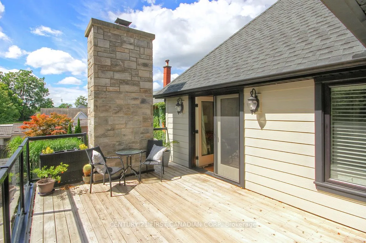 171 TECUMSEH Avenue E