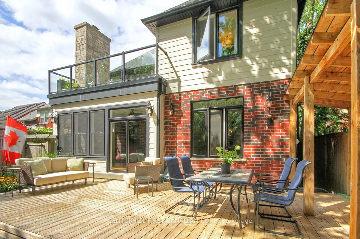 171 TECUMSEH Avenue E