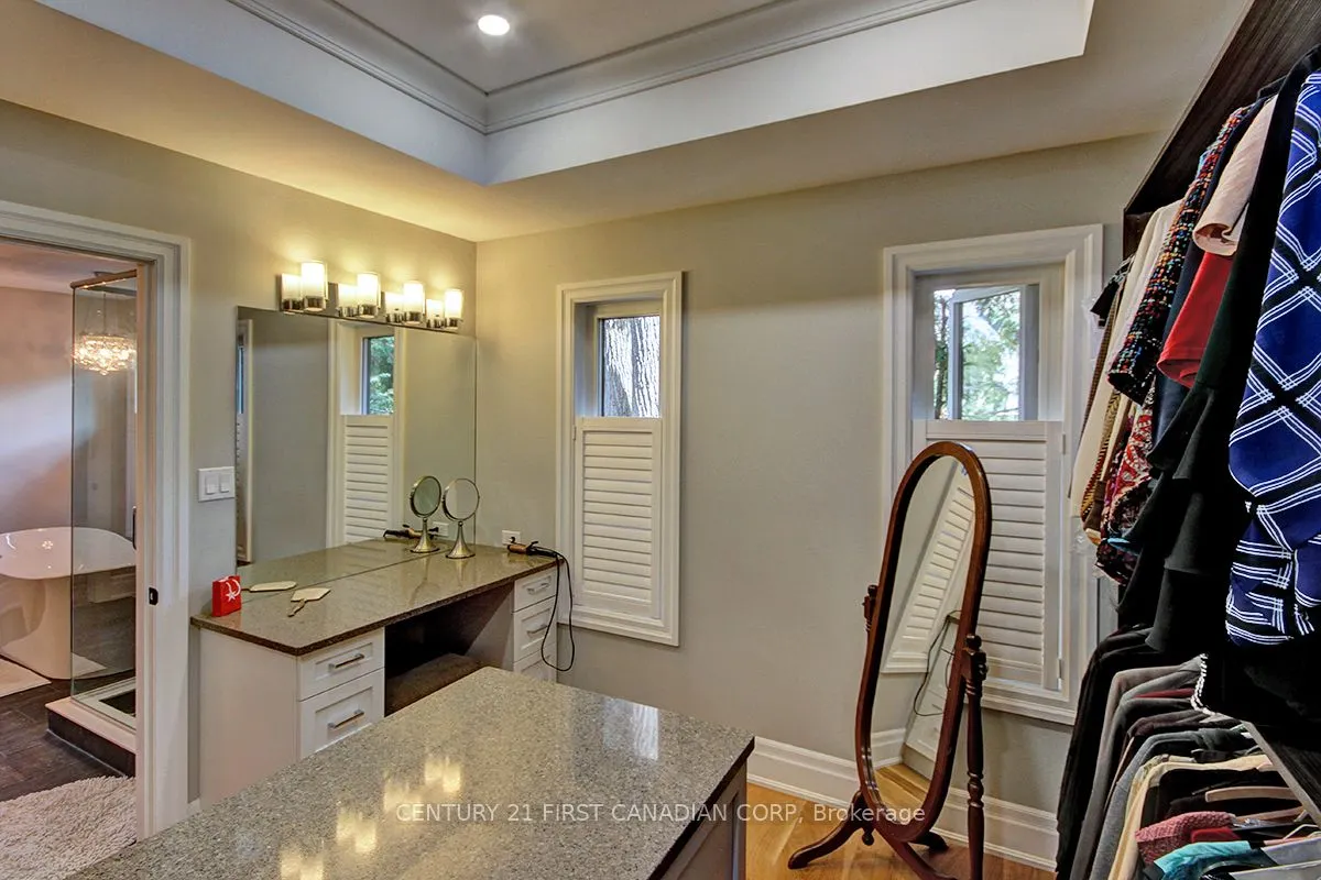 171 TECUMSEH Avenue E