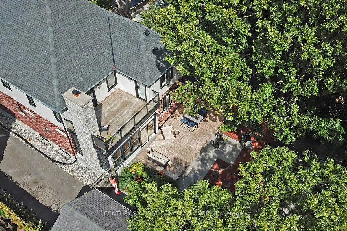171 TECUMSEH Avenue E