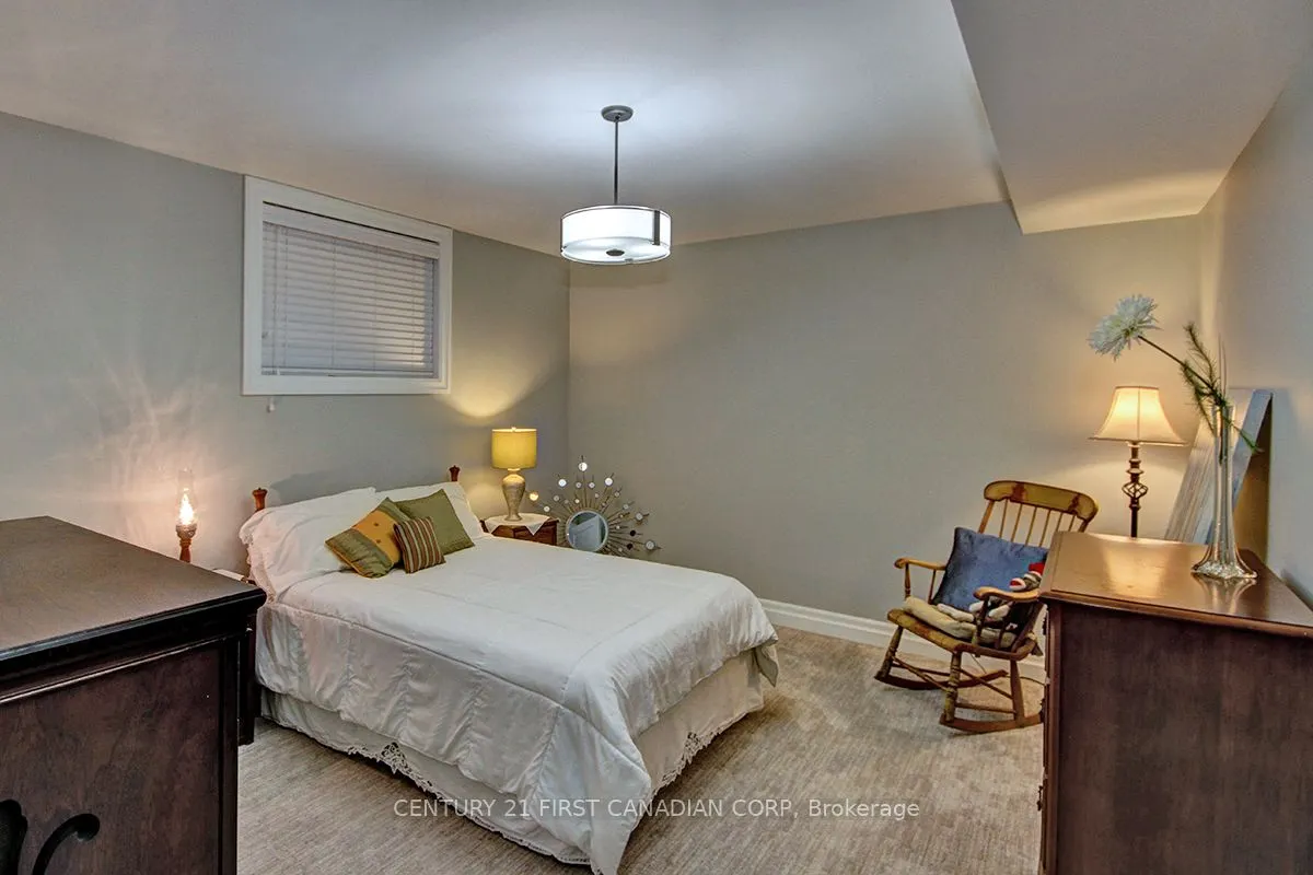 171 TECUMSEH Avenue E