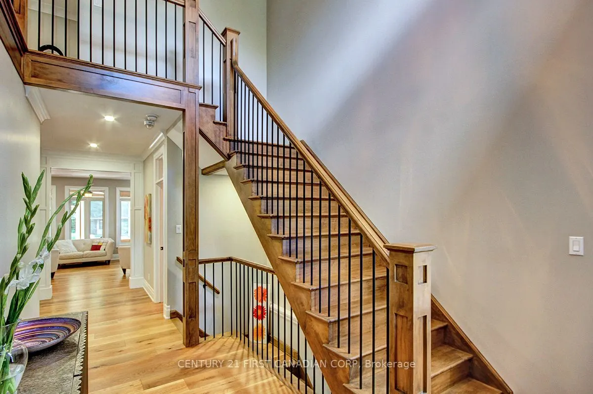 171 TECUMSEH Avenue E