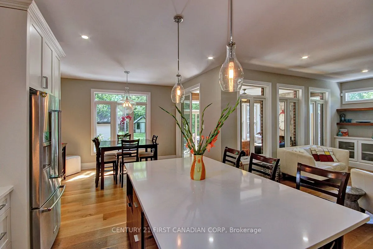 171 TECUMSEH Avenue E