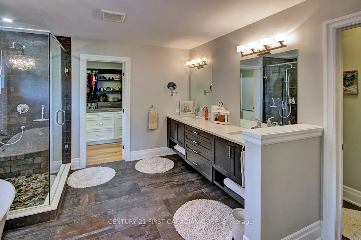171 TECUMSEH Avenue E